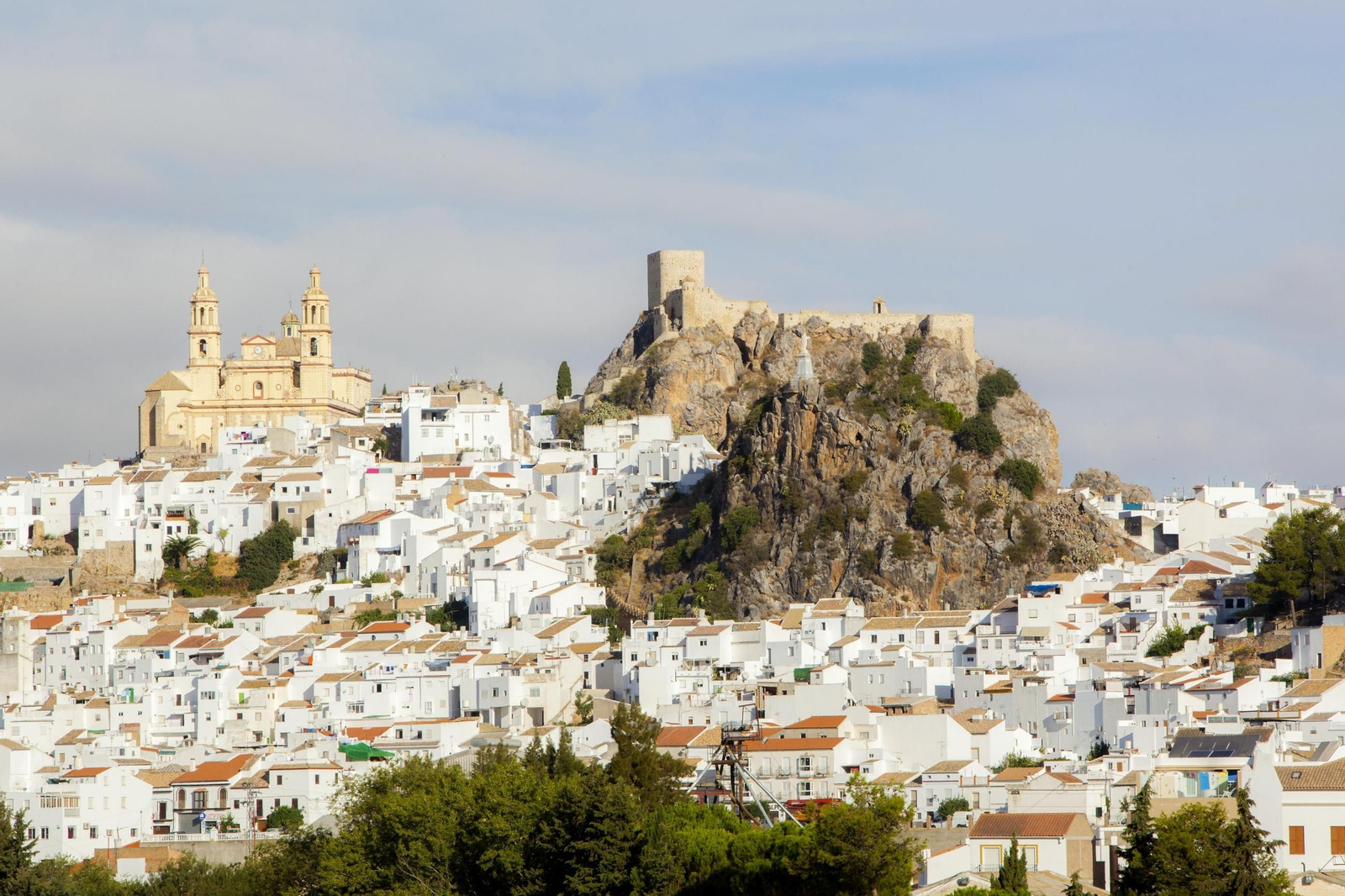 Panorámica de Olvera, que forma parte de la ruta de los Pueblos Blancos.