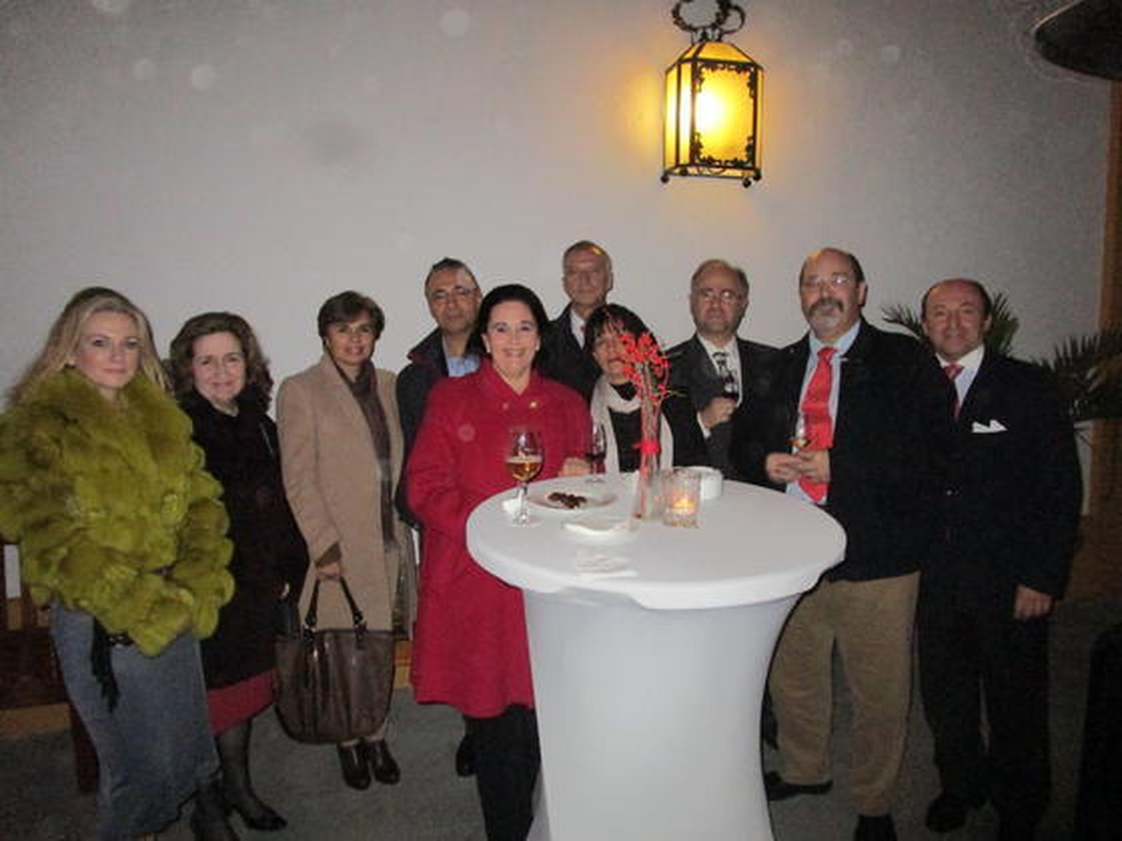 Maribel González, Rosa Álvarez, Pilar Huerga, Isabel Medina, José Luis Pérez, Esperanza Mas, Manuel García de Lara, José María Velasco, Ángel Luis de Val y Ricardo Rendón.  Foto: Ignacio Casas de Ciria