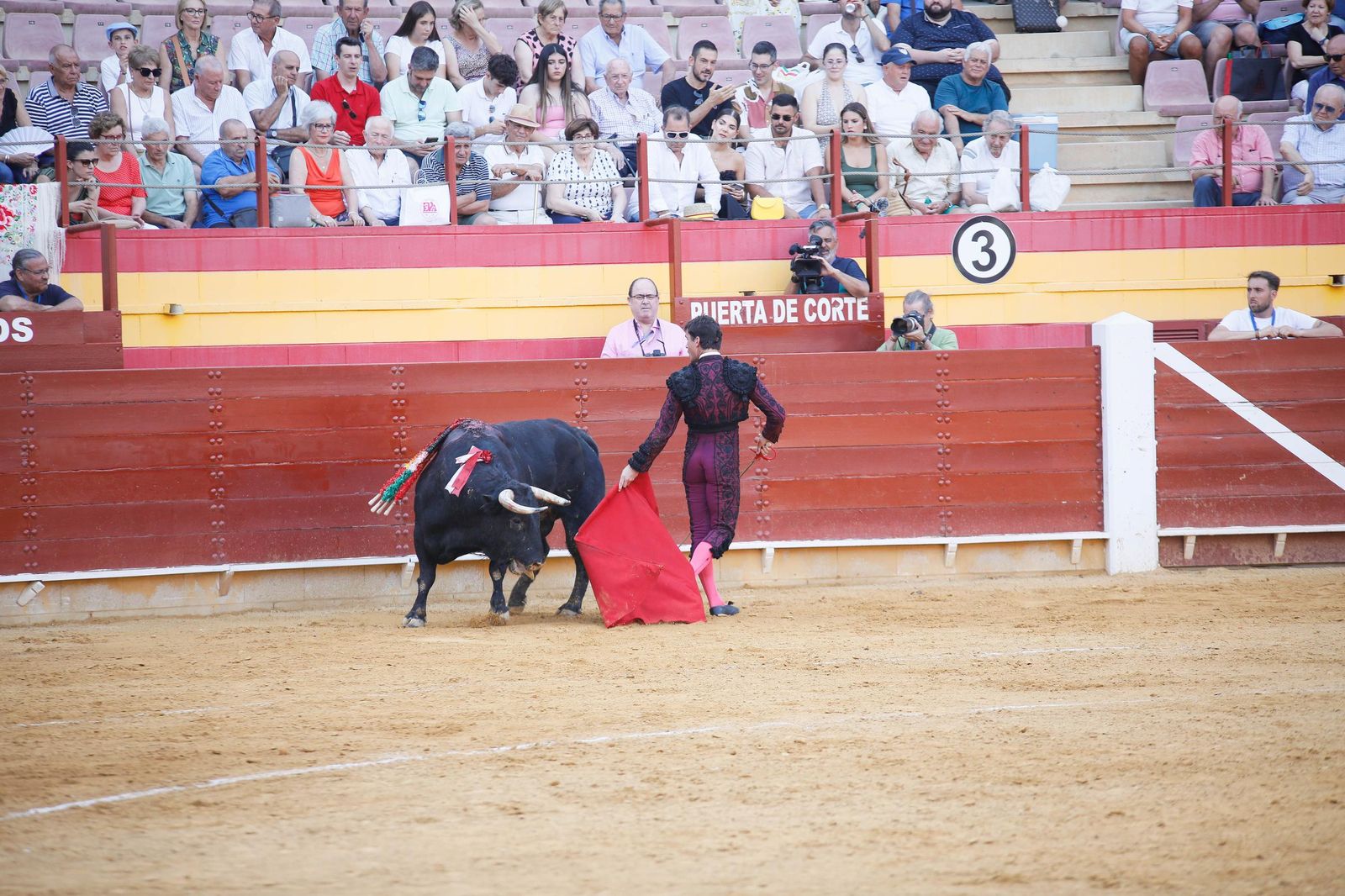 Imágenes de la corrida de toros en Roquetas de Mar