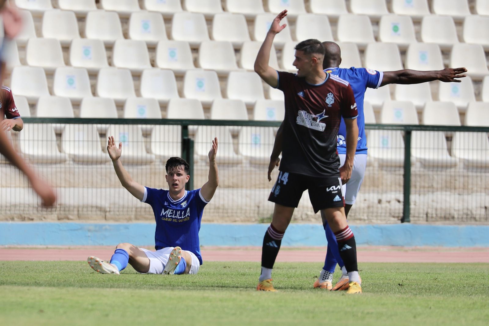 Imágenes del partido entre la UD Melilla y el Recreativo de Huelva