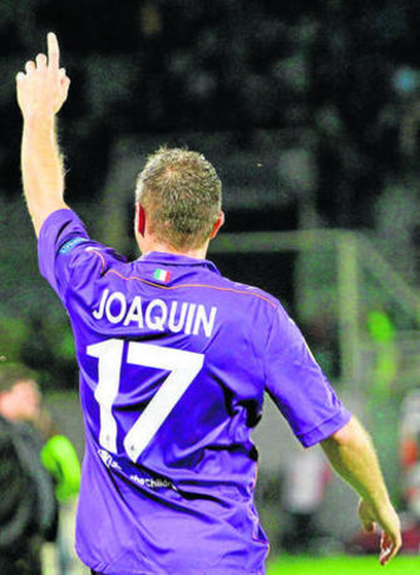 Joaquín celebra un gol con la Fiorentina.