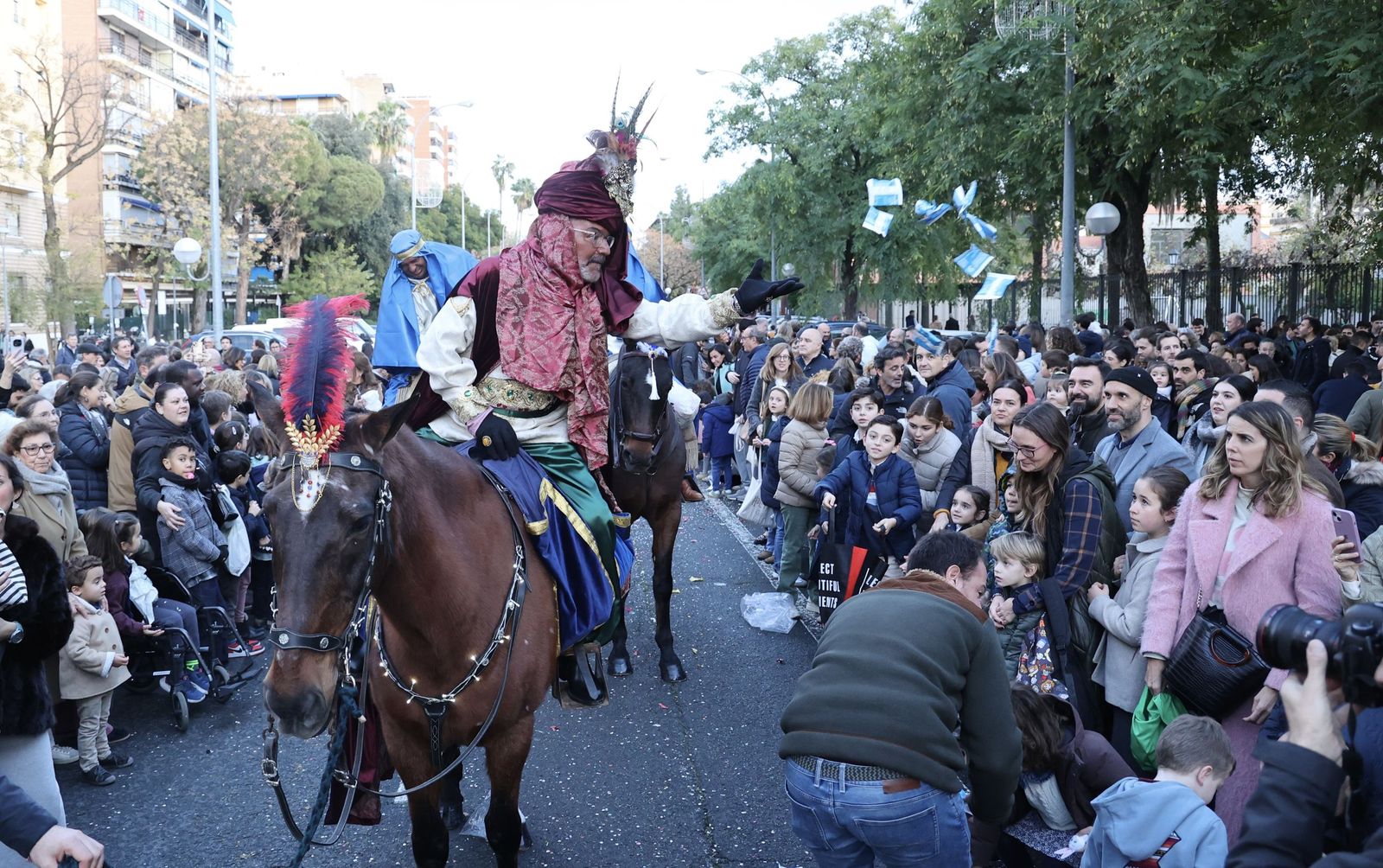 Las fotos del Heraldo de los Reyes Magos en Nervión