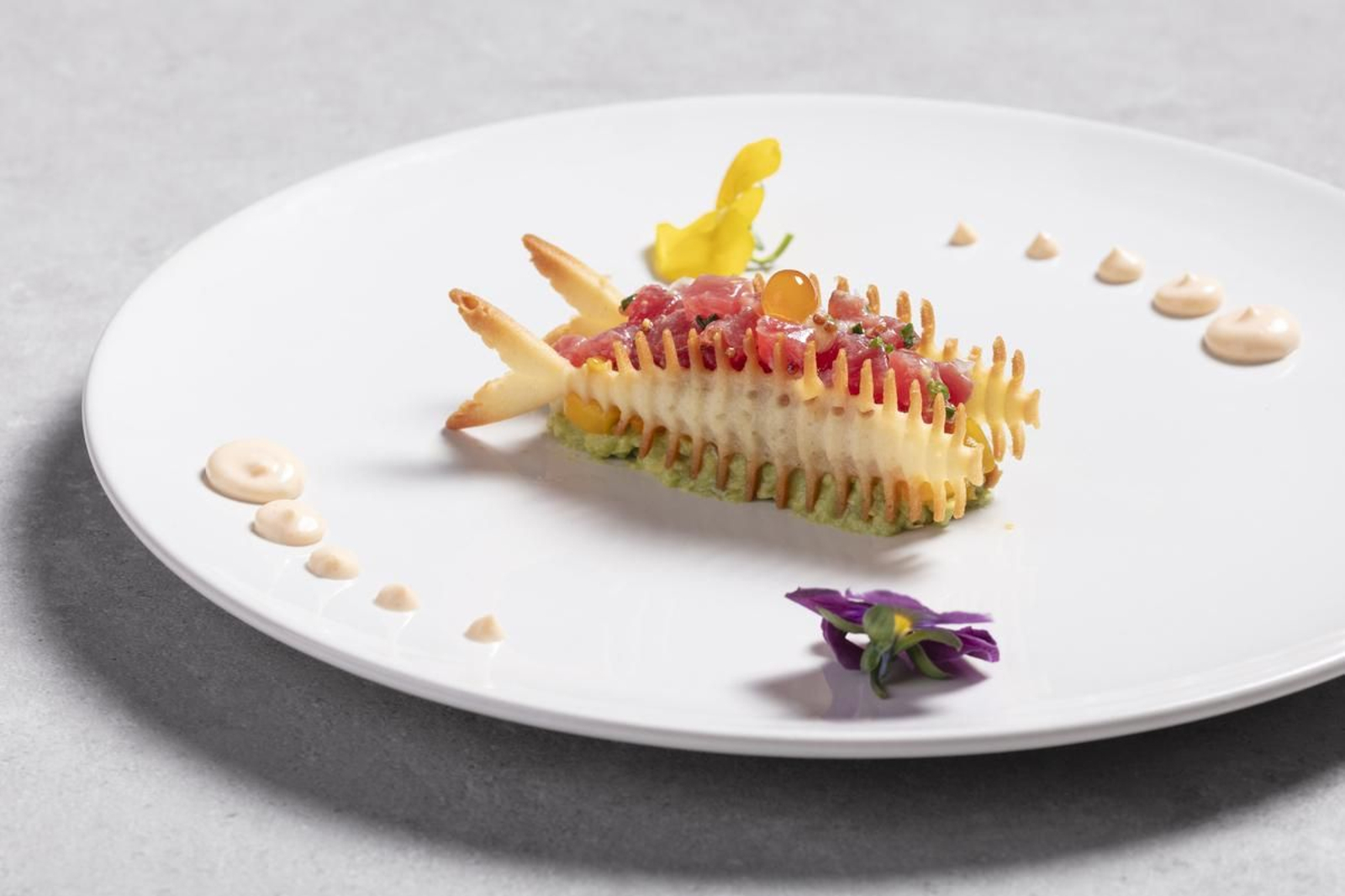 Así de irresistibles son las tapas de la Ruta del Atún de Barbate: Bares y restaurantes donde saborear el mejor atún