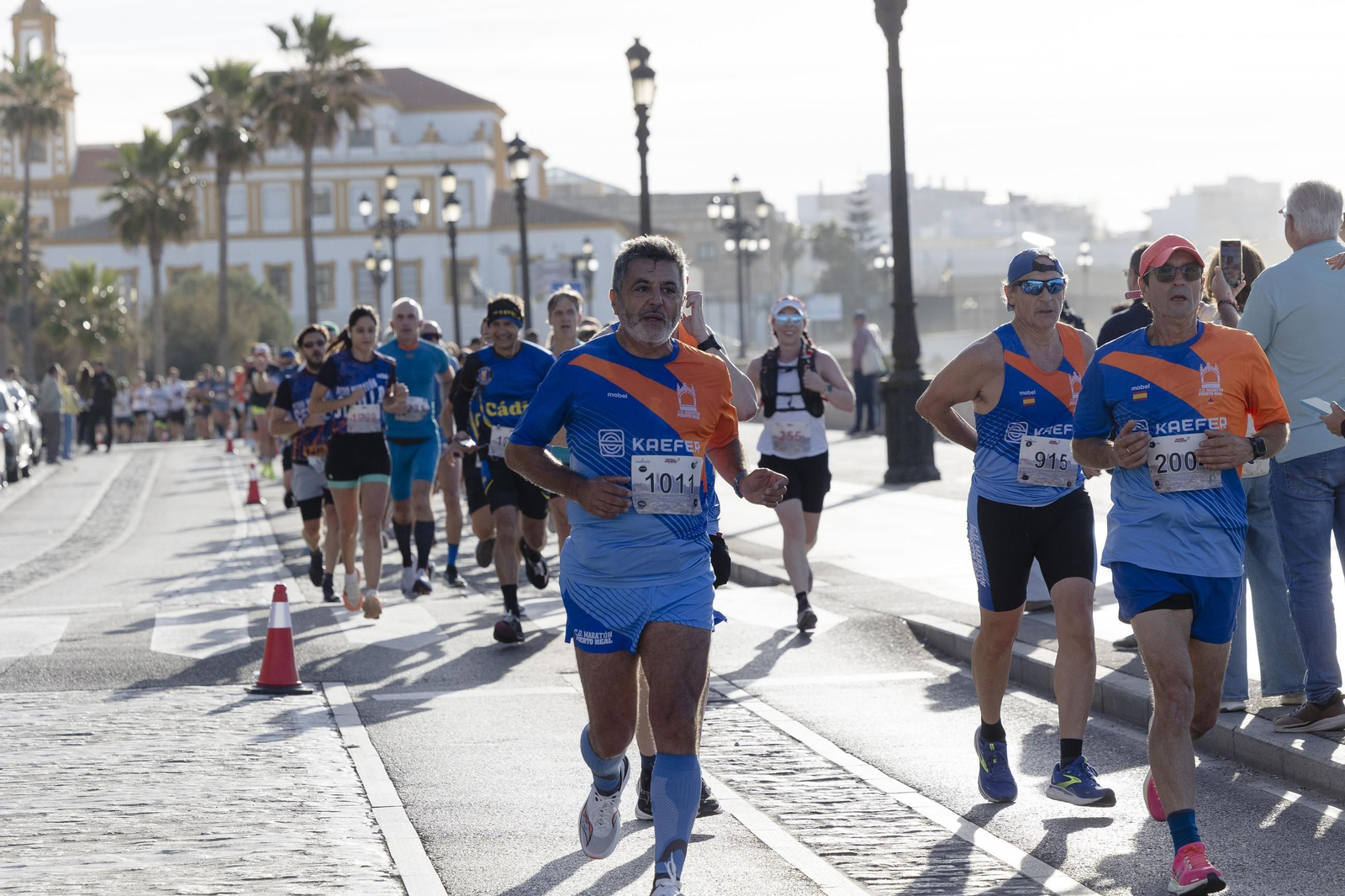 Búscate en las imágenes de la "II Media Maratón Ciudad de Cádiz"