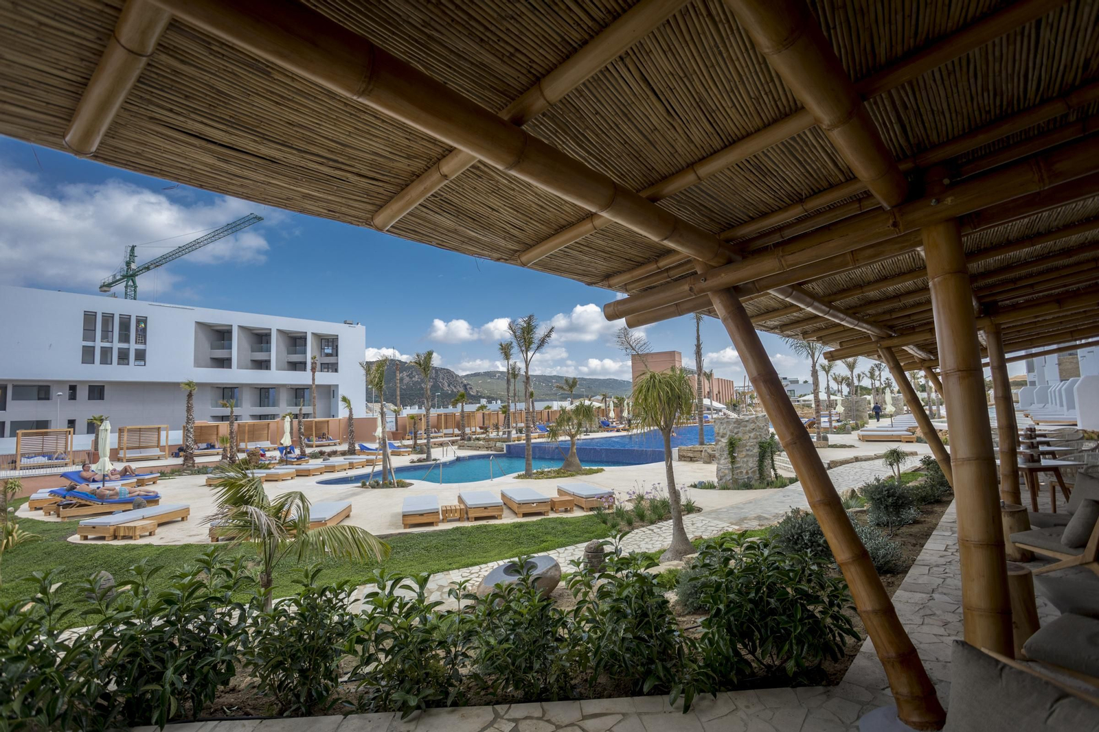 El hotel Zahara Beach & Spa, en imágenes