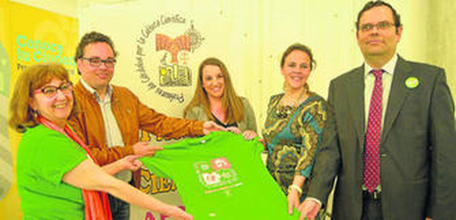 Representantes institucionales, ayer en la presentación del Paseo por la Ciencia.