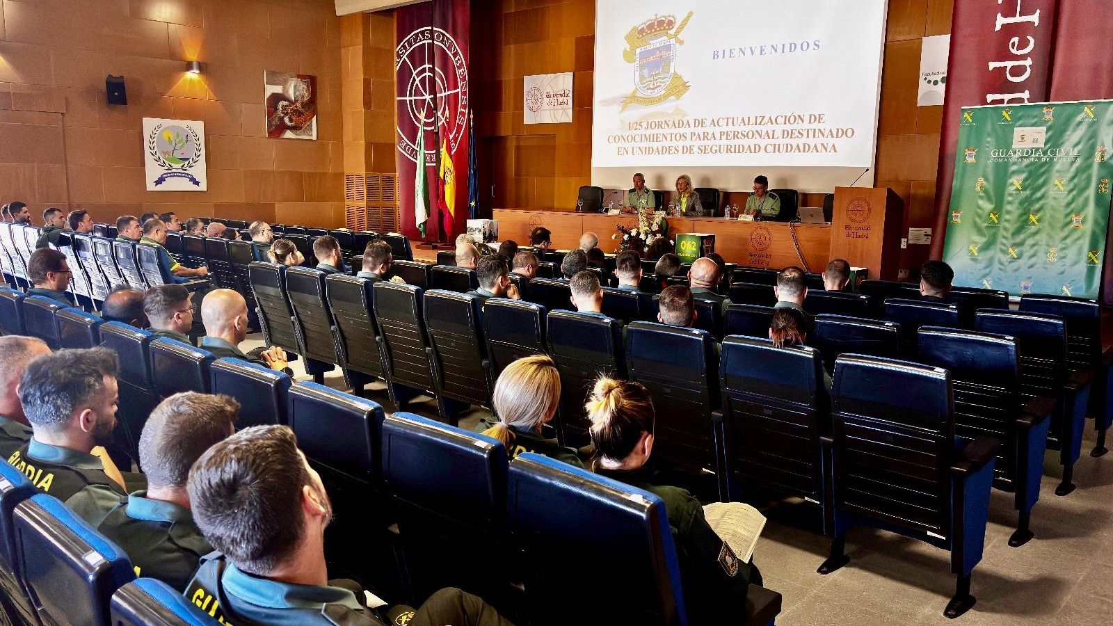 Primera Jornada de Actualización de Conocimientos de Seguridad Ciudadana del año 2025 en la Universidad de Huelva.