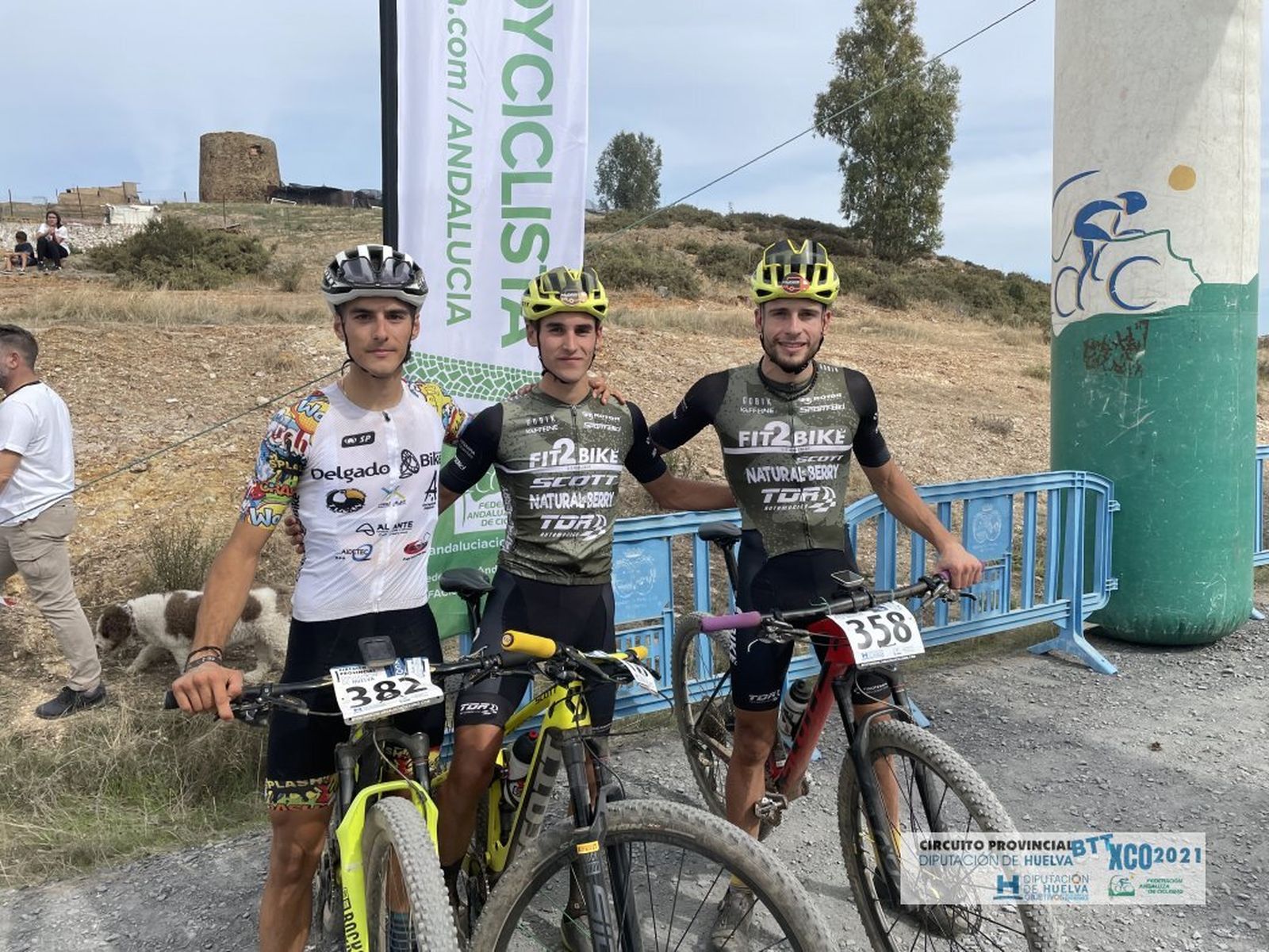 Podio masculino de la prueba disputada en Puebla de Guzmán el domingo.