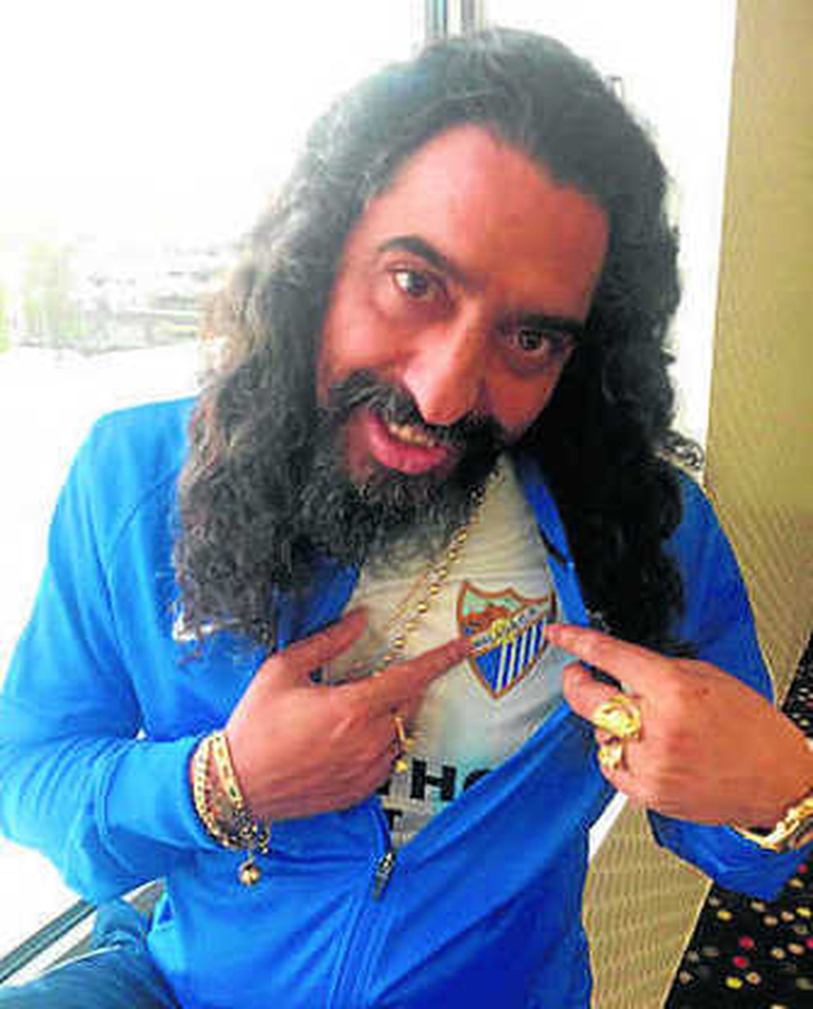 El Cigala, de blanquiazul.