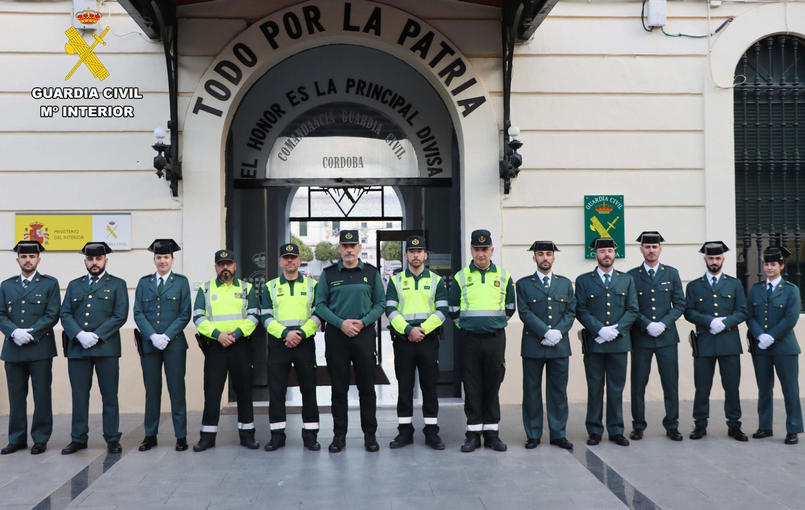 El Subsector de Tráfico de la Guardia Civil de Córdoba recibe a ocho agentes. El Subsector de Tráfico de la Guardia Civil de Córdoba recibe a ocho agentes.