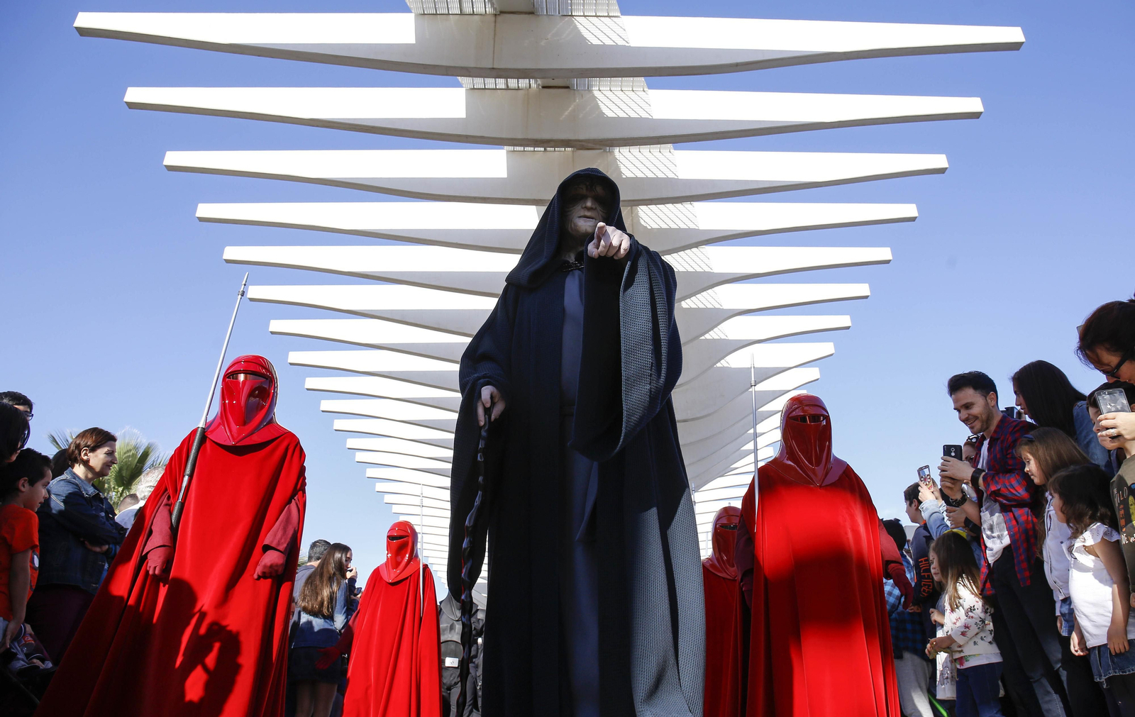 El Emperador Palpatine , en el Palmeral de las Sorpresas. El Emperador Palpatine , en el Palmeral de las Sorpresas.