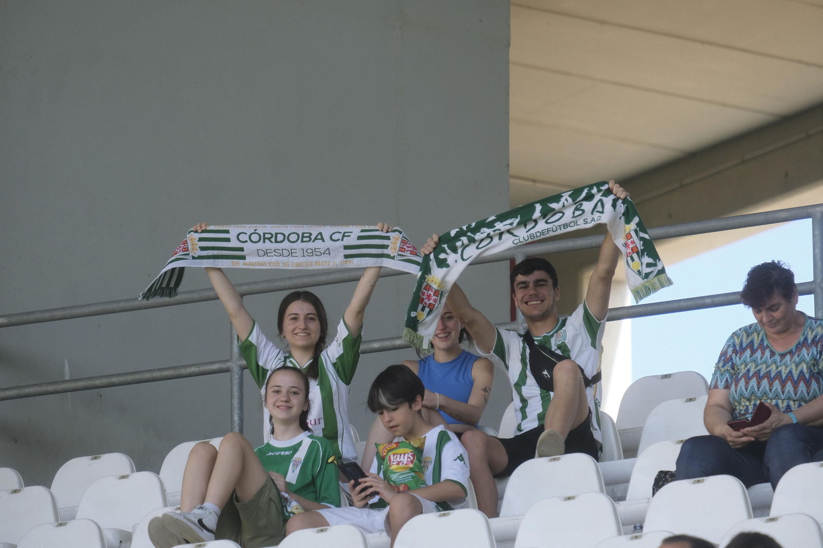 Las mejores fotos del ambiente en El Arcángel en el Córdoba CF - San Fernando Las mejores fotos del ambiente en El Arcángel en el Córdoba CF - San Fernando