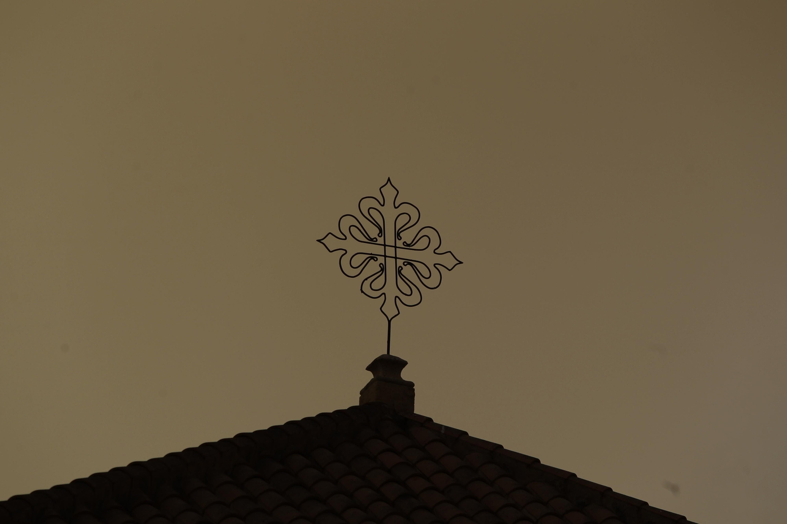 El escritor Jesús Sánchez Adalid, protagonista de Diario de los Libros, en la Catedral de Almería