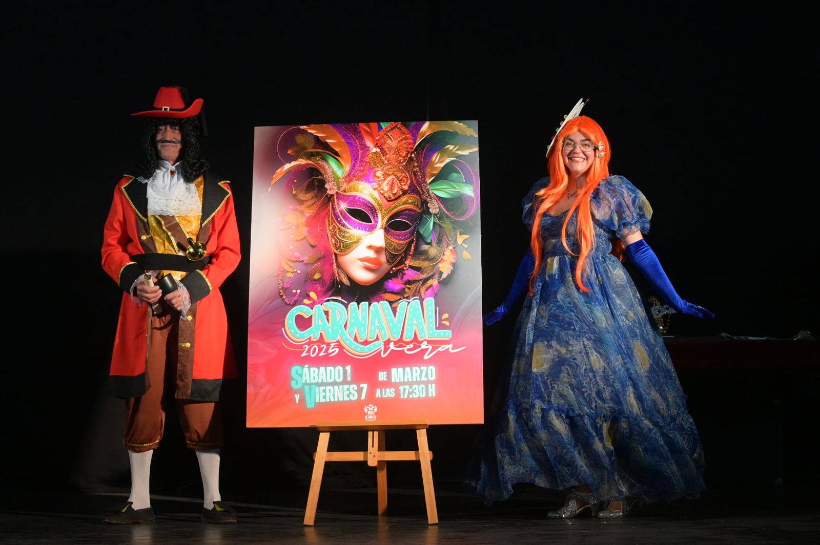 Don Carnal y Doña Cuaresma destapan el cartel del Carnaval.