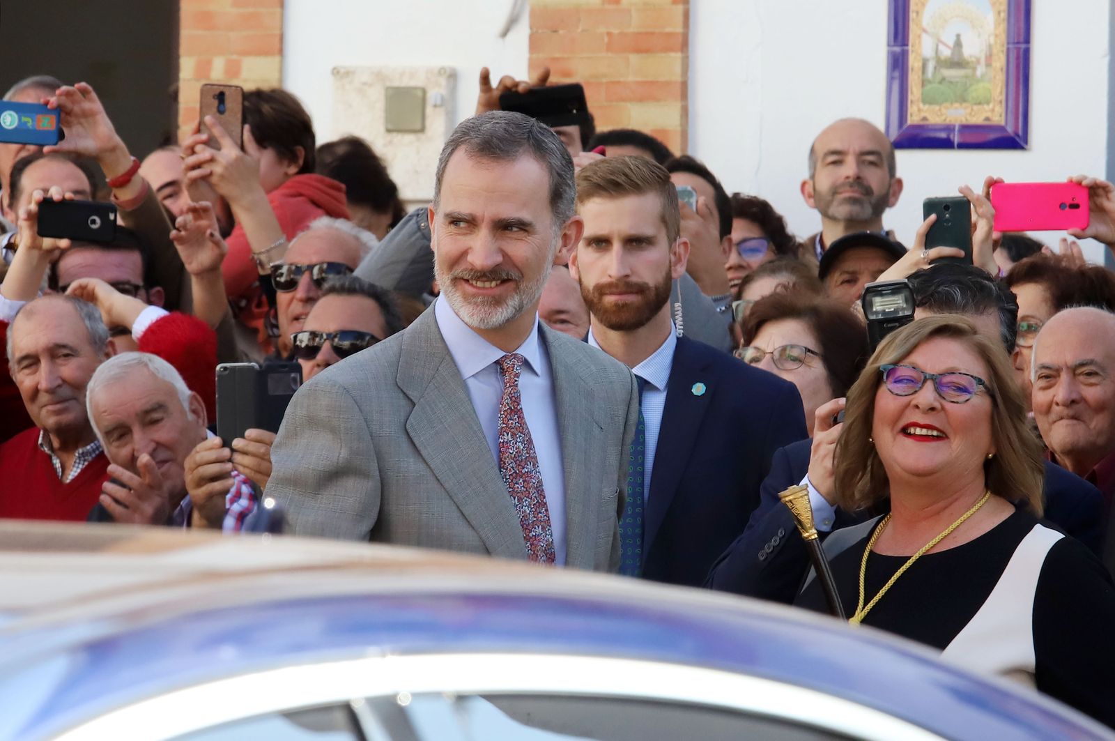 Imágenes de Don Felipe y Doña Letizia en su visita a la Virgen del Rocío