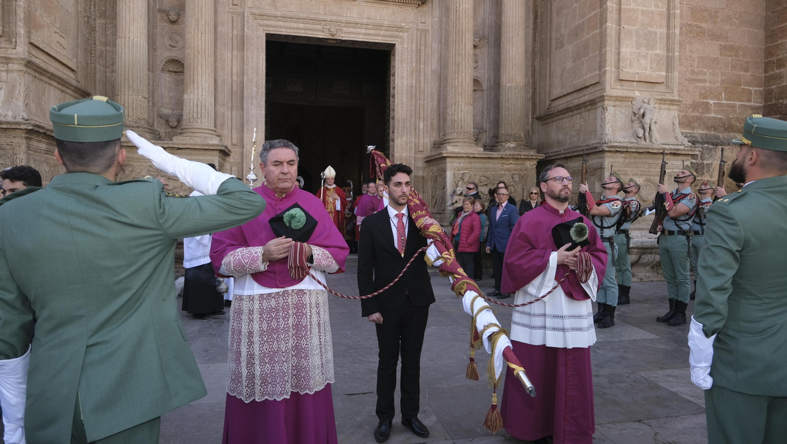 Imágenes de la celebración del Día del Pendón en Almería