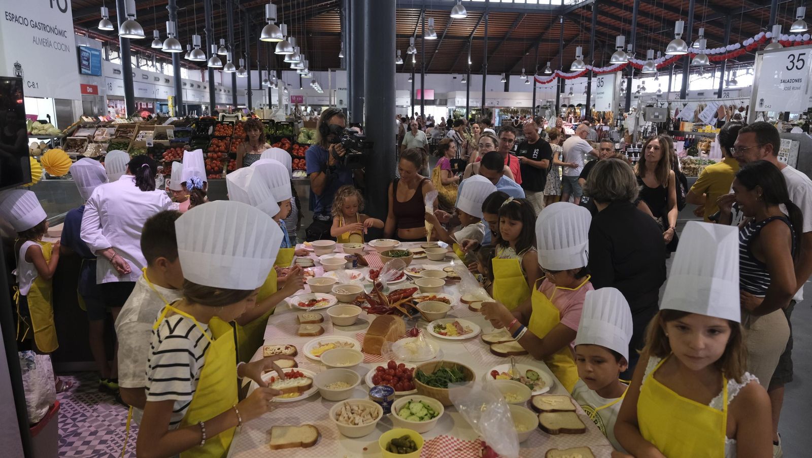 Taller Infantil de Cocina de la Feria de Almería 2024, en imágenes
