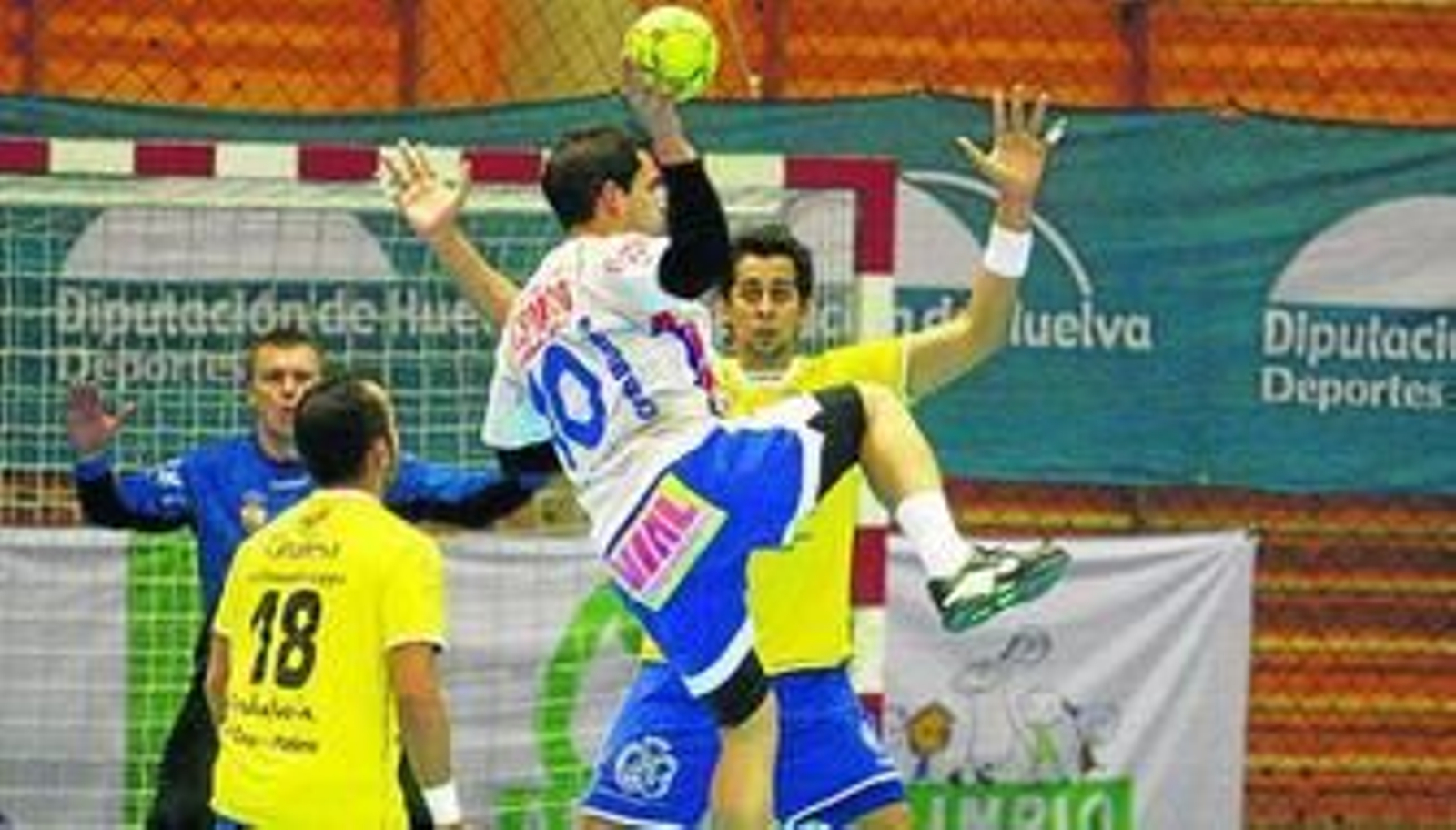 El cuadro moguereño se ha reforzado con Moledo (en el recuadro) para el tramo decisivo de la Liga.