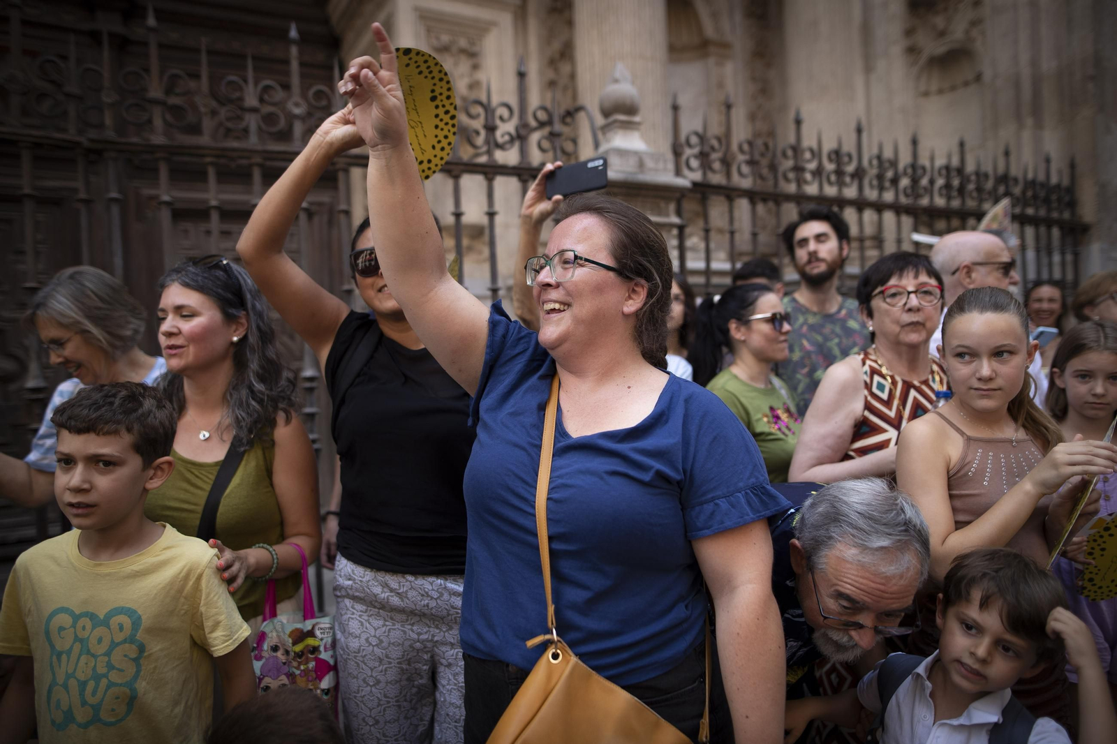 Las mejores imágenes del recorrido de la Tarasca por las calles de Granada