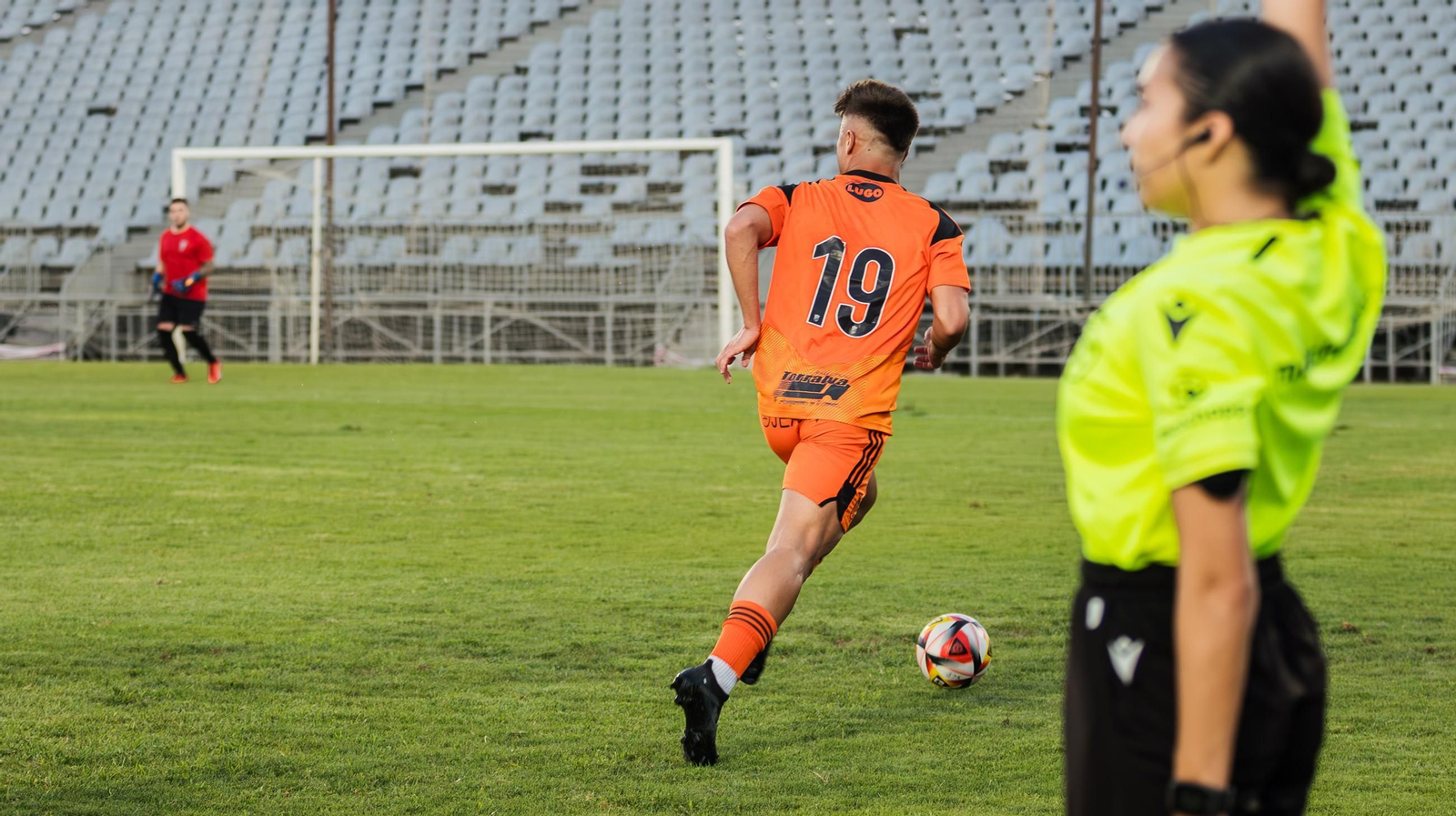 Las imágenes del triunfo del Xerez CD en el Trofeo Antonio Moure