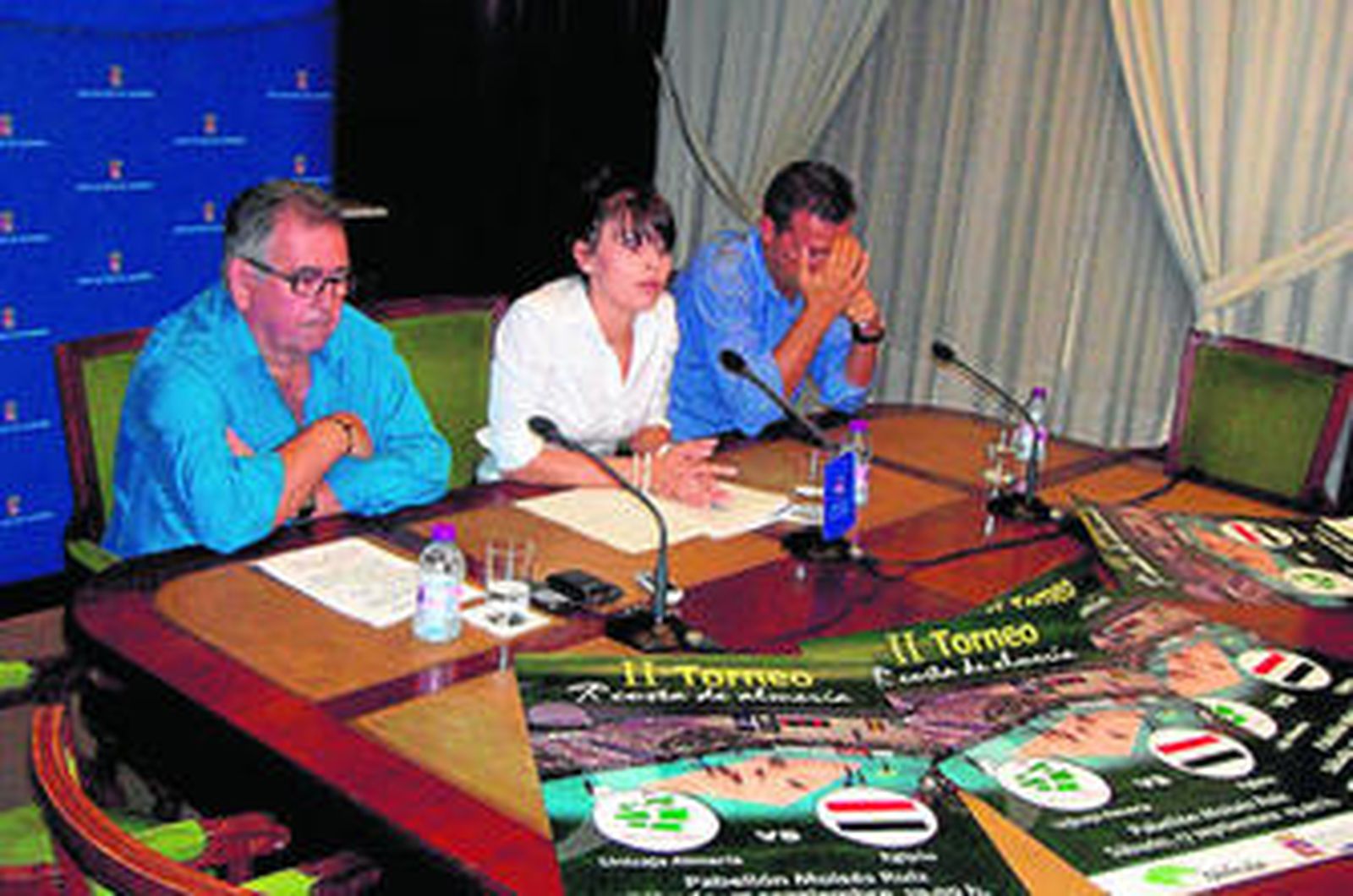 Ramón Sedeño, Ángeles Martínez y Antonio Jesús González, 'Kiko', en la presentación en la Diputación.