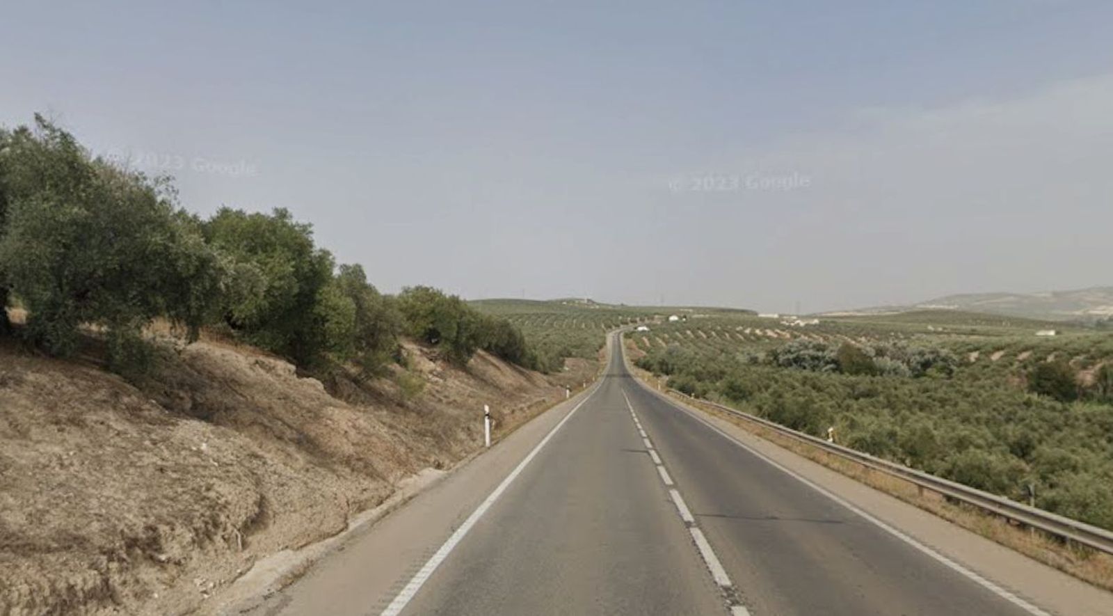 La carretera A-318 en Lucena recibirá una mejora del firme.