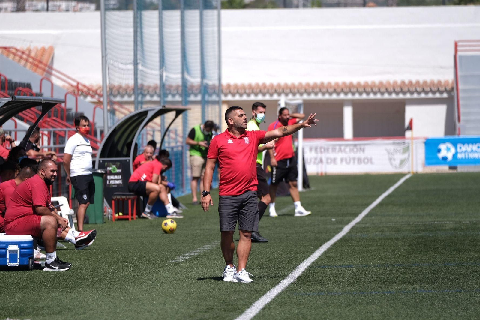 Fajardo, técnico del Xerez CD, se mostró orgulloso del equipo pese a la derrota.