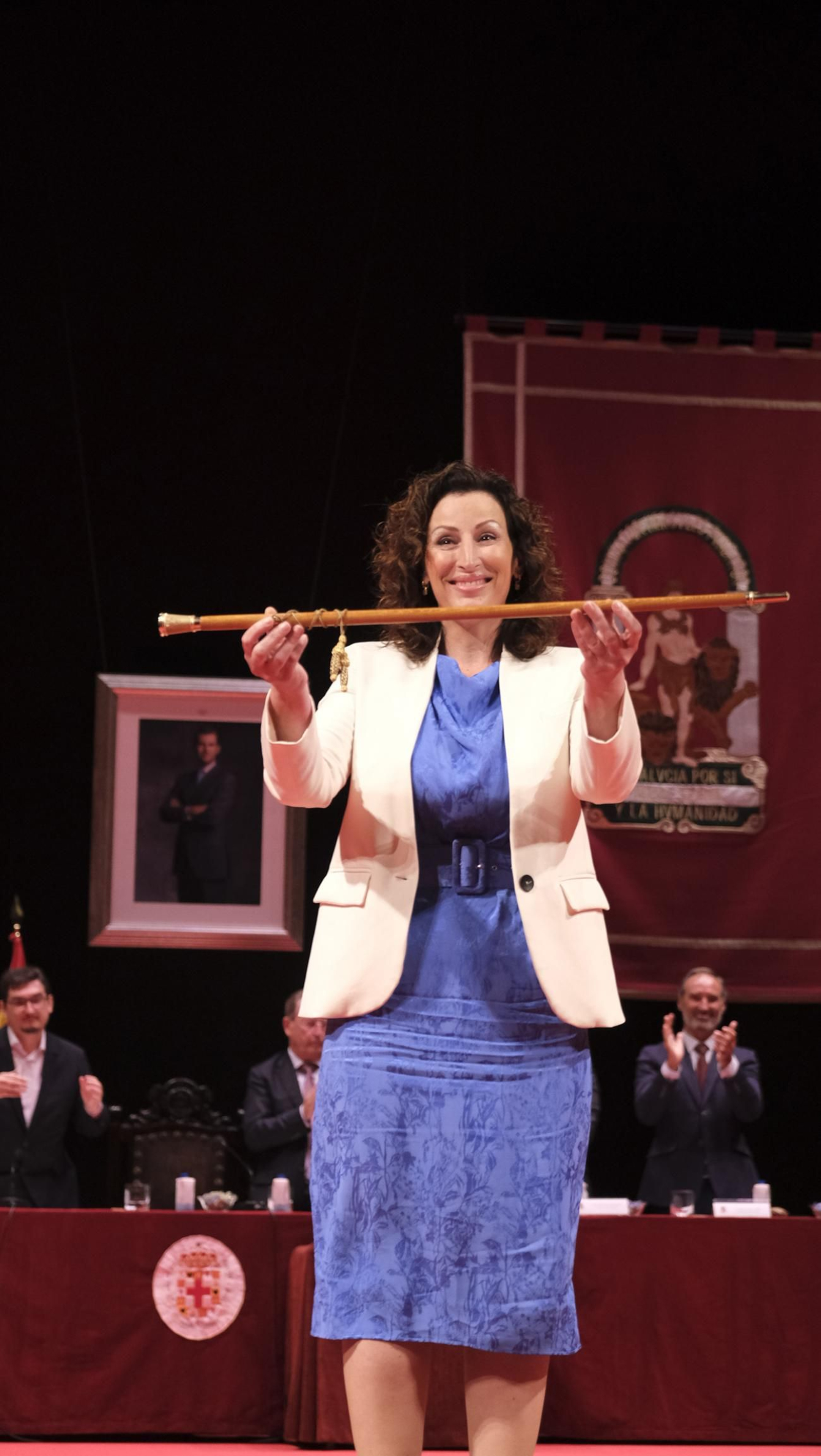 Imágenes de la constitución de la Corporación Municipal de almería, con María Vázquez como Alcaldesa