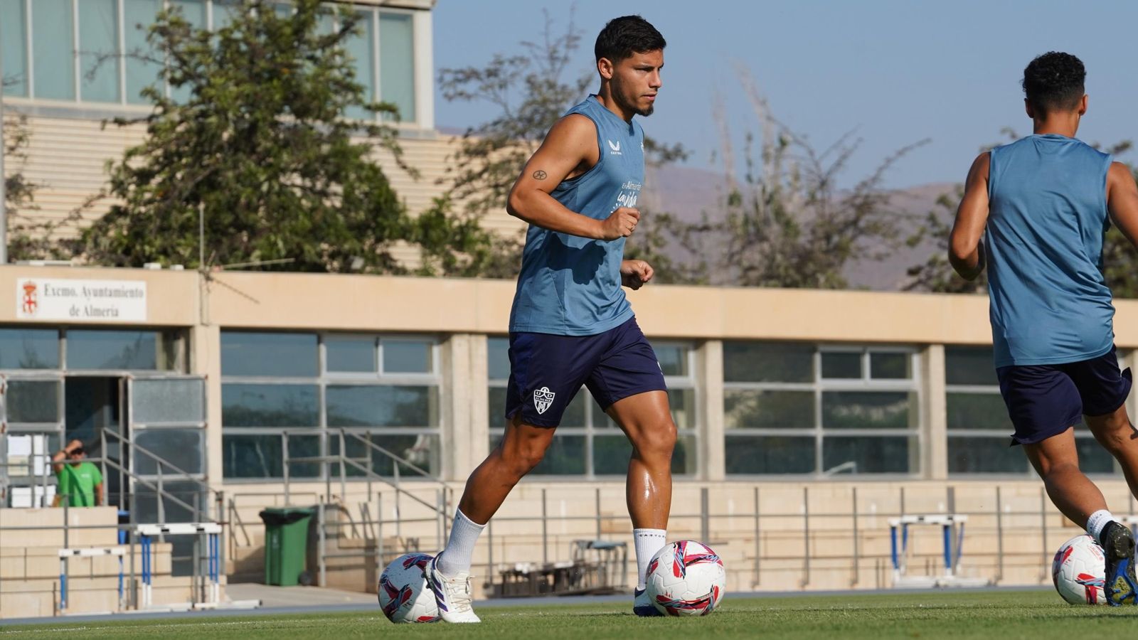 El argentino se mantiene como uno de los capitanes del equipo.