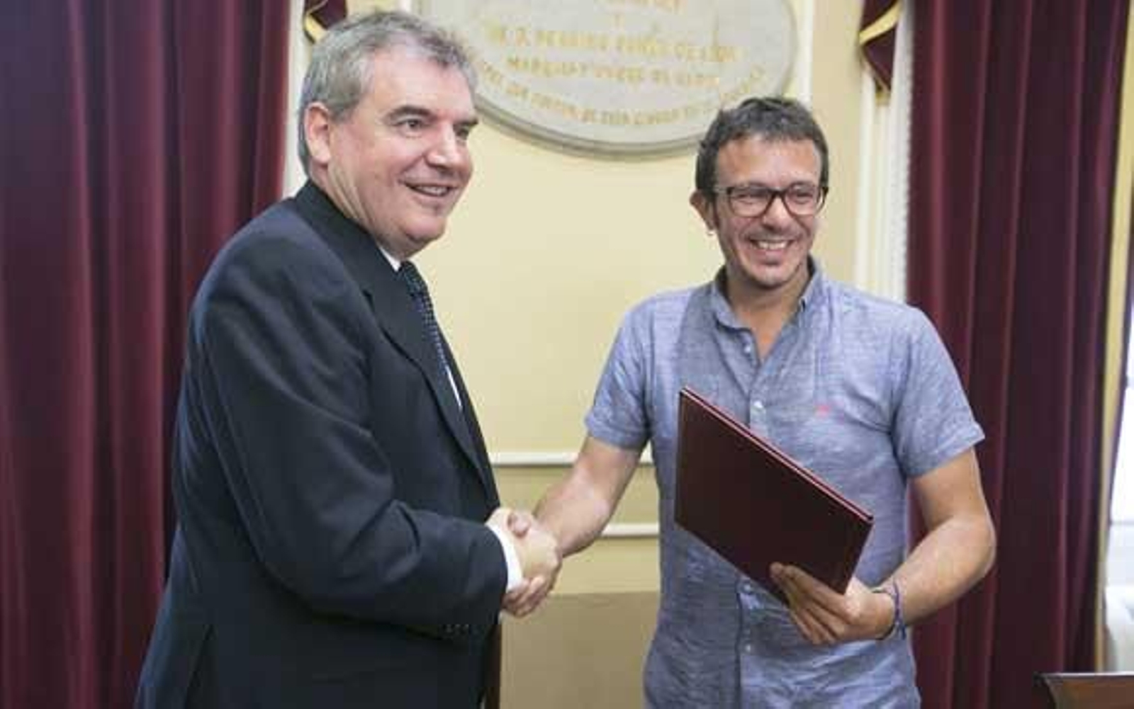 Ayuntamiento y Cádiz CF firman el convenio de colaboración para la celebración del 62 Trofeo Carranza