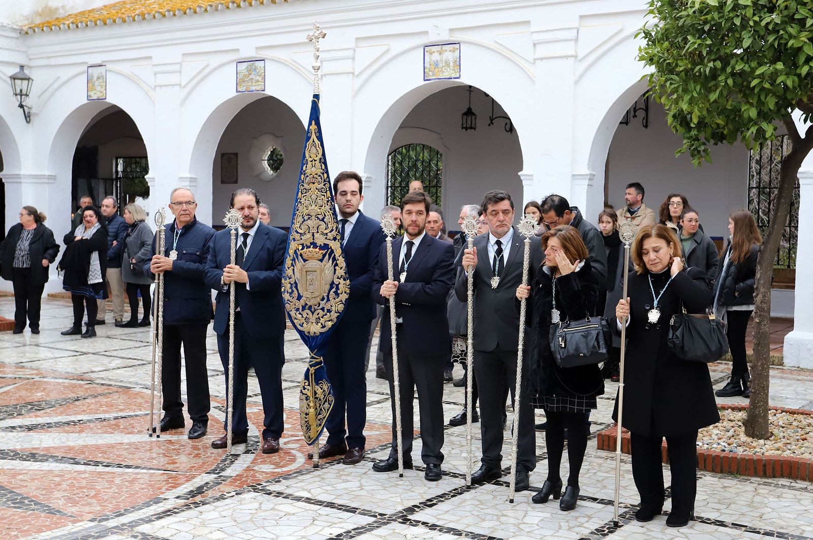 Imágenes del funeral de Bienvenido González, hermano mayor de la Cinta