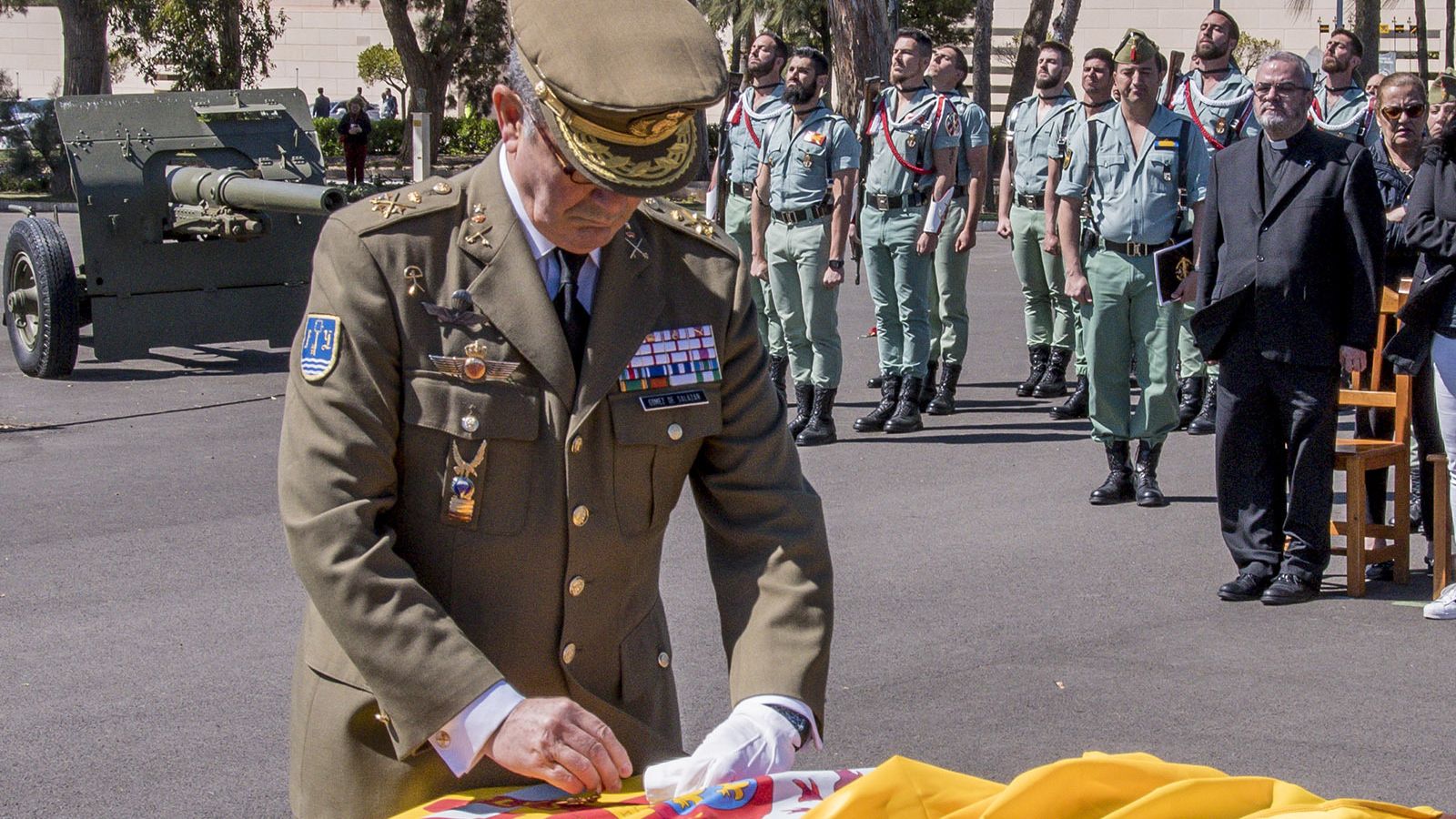 Ha sido reconocido al haber muerto en acto de servicio.