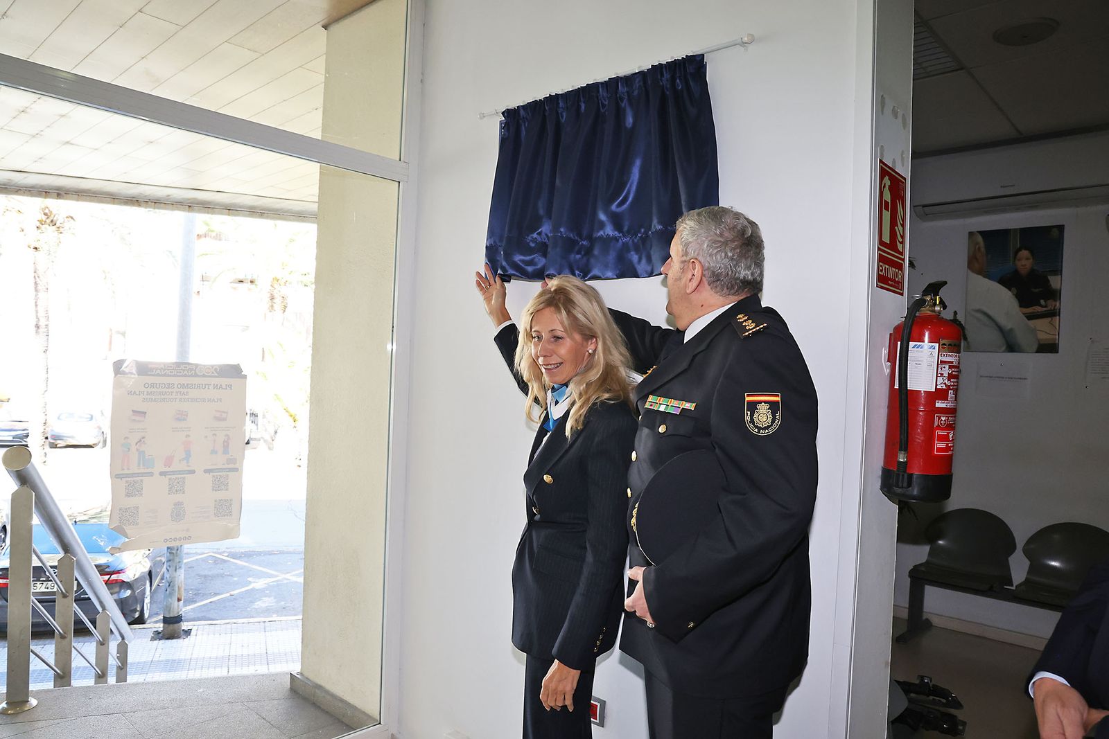 Imágenes del descubrimiento de un mosaico en la comisaria de la Policia Nacional
