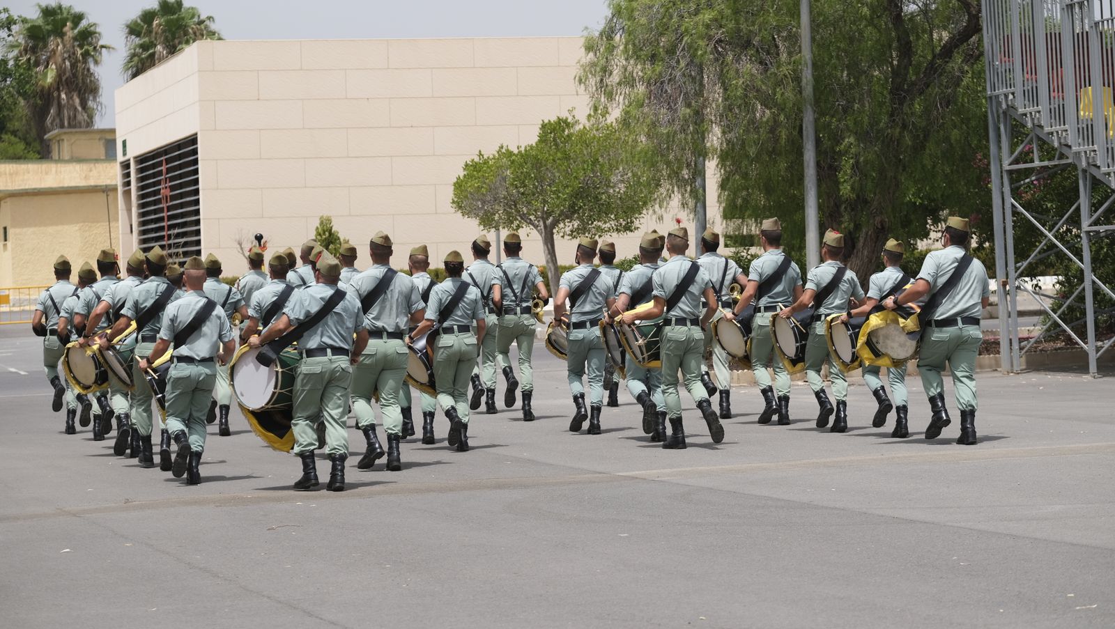 Visita de la Ministra de Defensa Margarita Robles a La Legión Española, en Viator