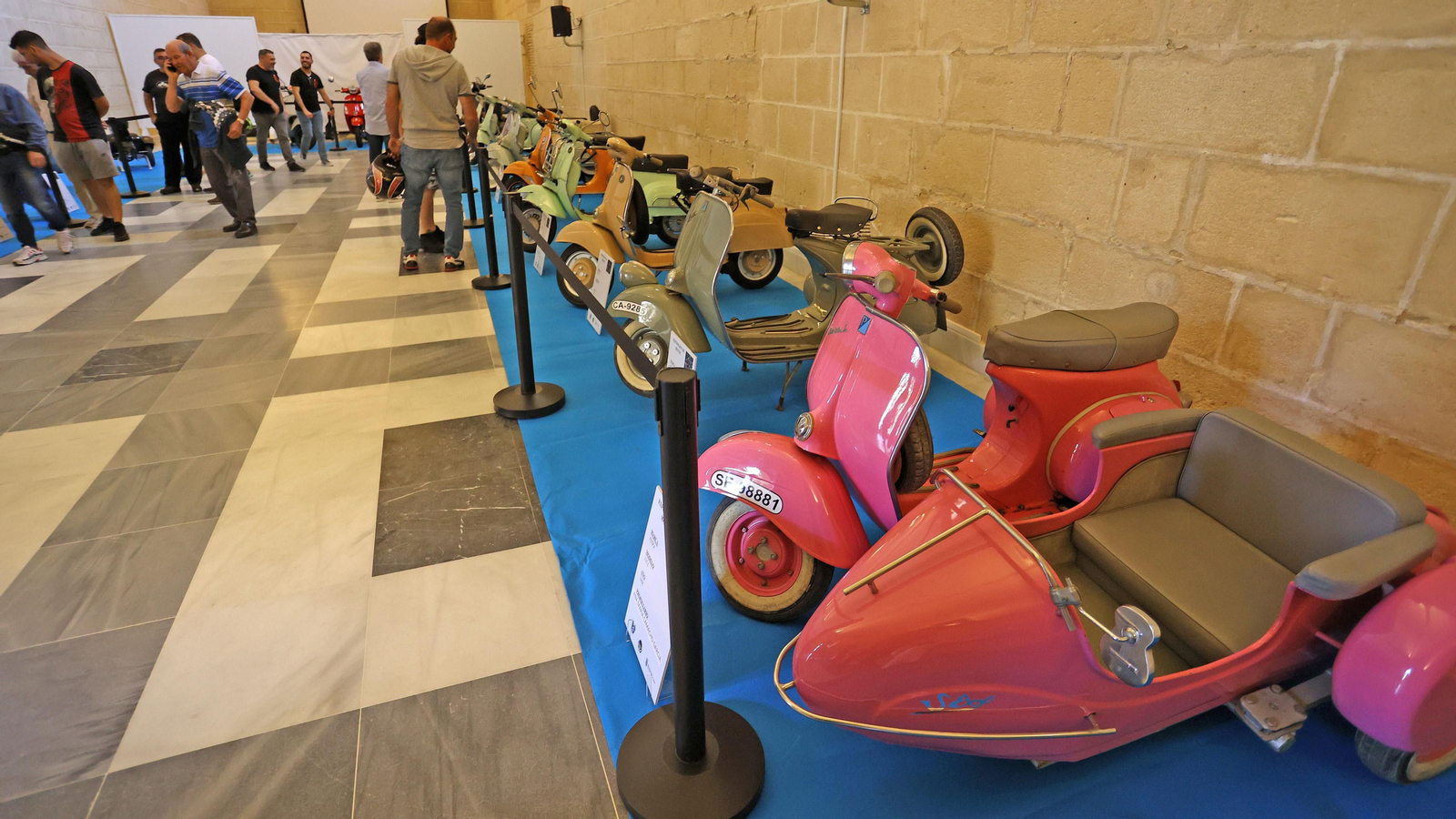 Exposición de motos clásicas y últimas novedades en Jerez por el Gran Premio