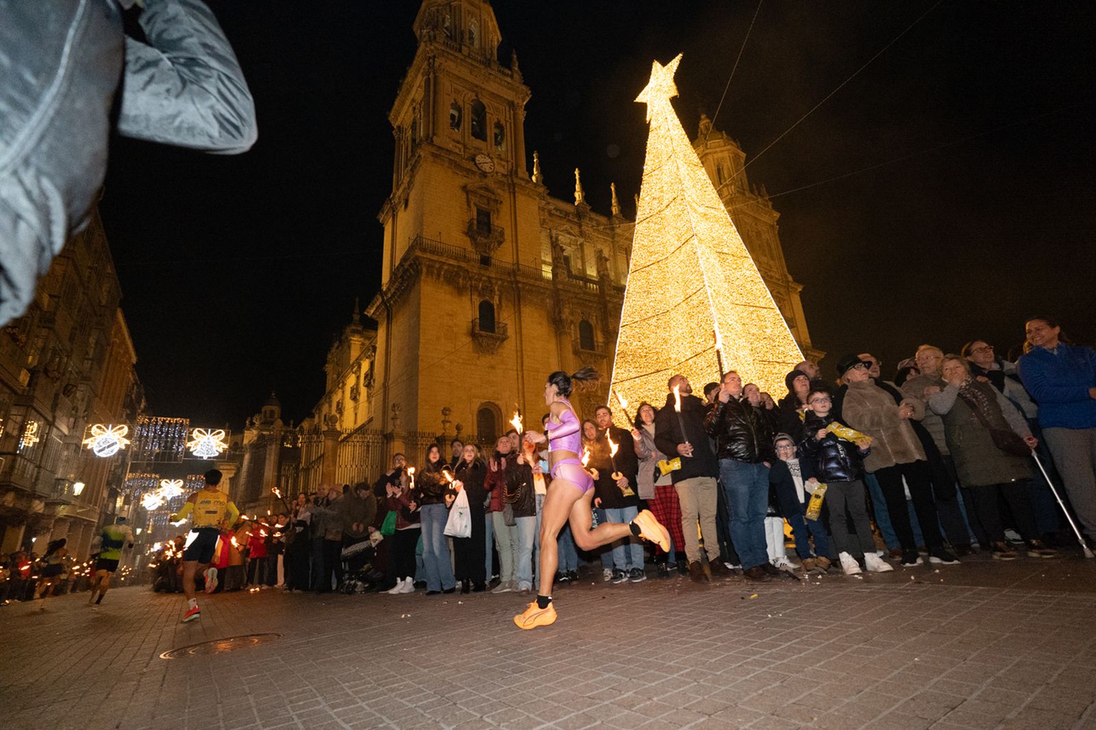 En imágenes: la élite del atletismo mundial y nacional exhibe su clase en la Carrera de San Antón 2026