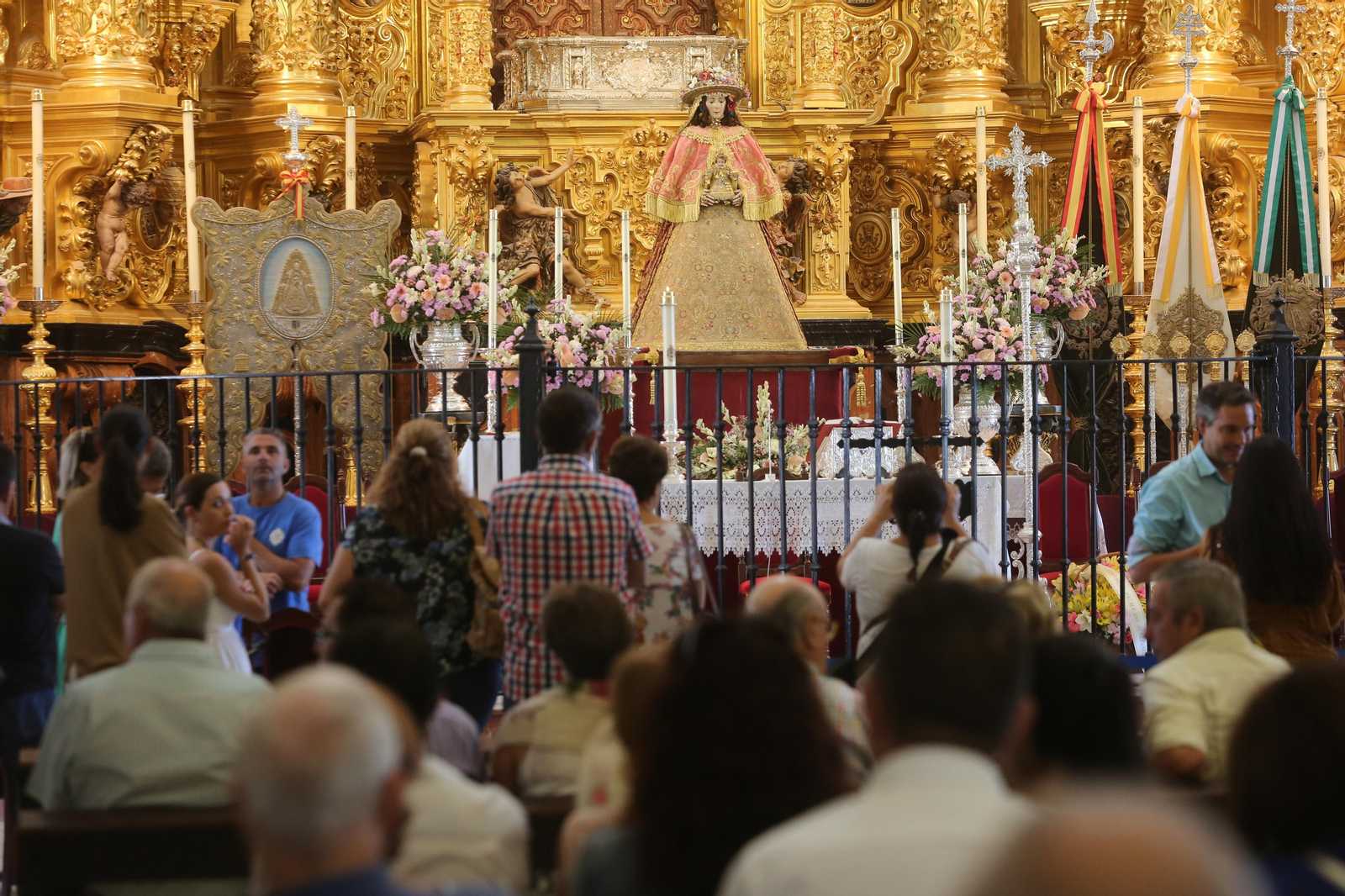 Imágenes de la solemne función del voto en el santuario de la Virgen del Rocío 2019