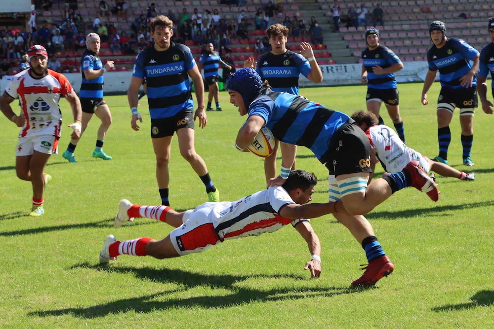 Acción de la primera vuelta ante Industriales.