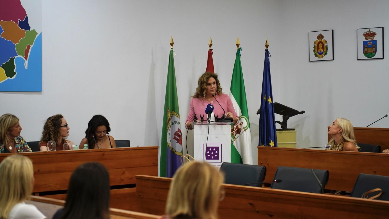 Fotografías de las entregas de los premios al emprendimiento y liderazgo femenino de Cádiz.