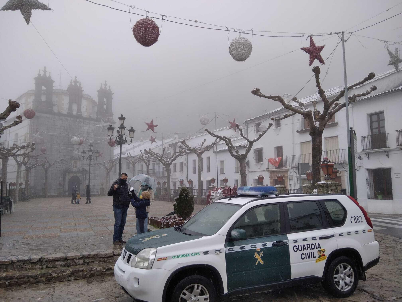 La nieve llega a Grazalema