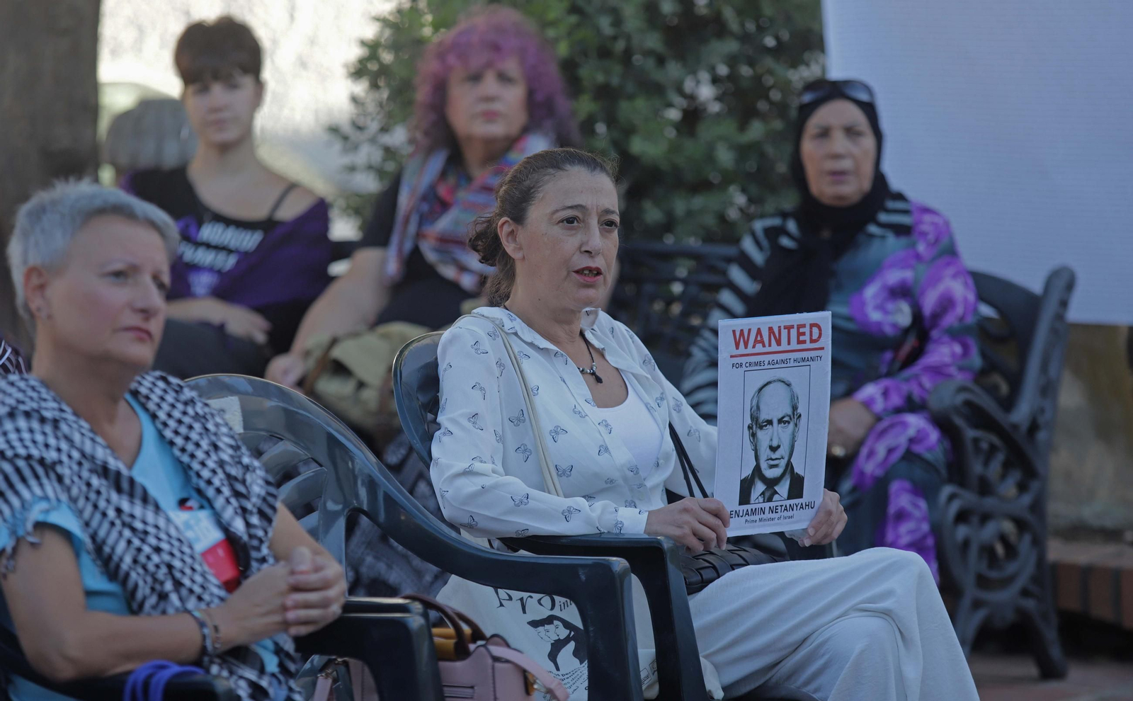Fotos del acto en solidaridad con Gaza organizado por Amnistia Internacional en Algeciras