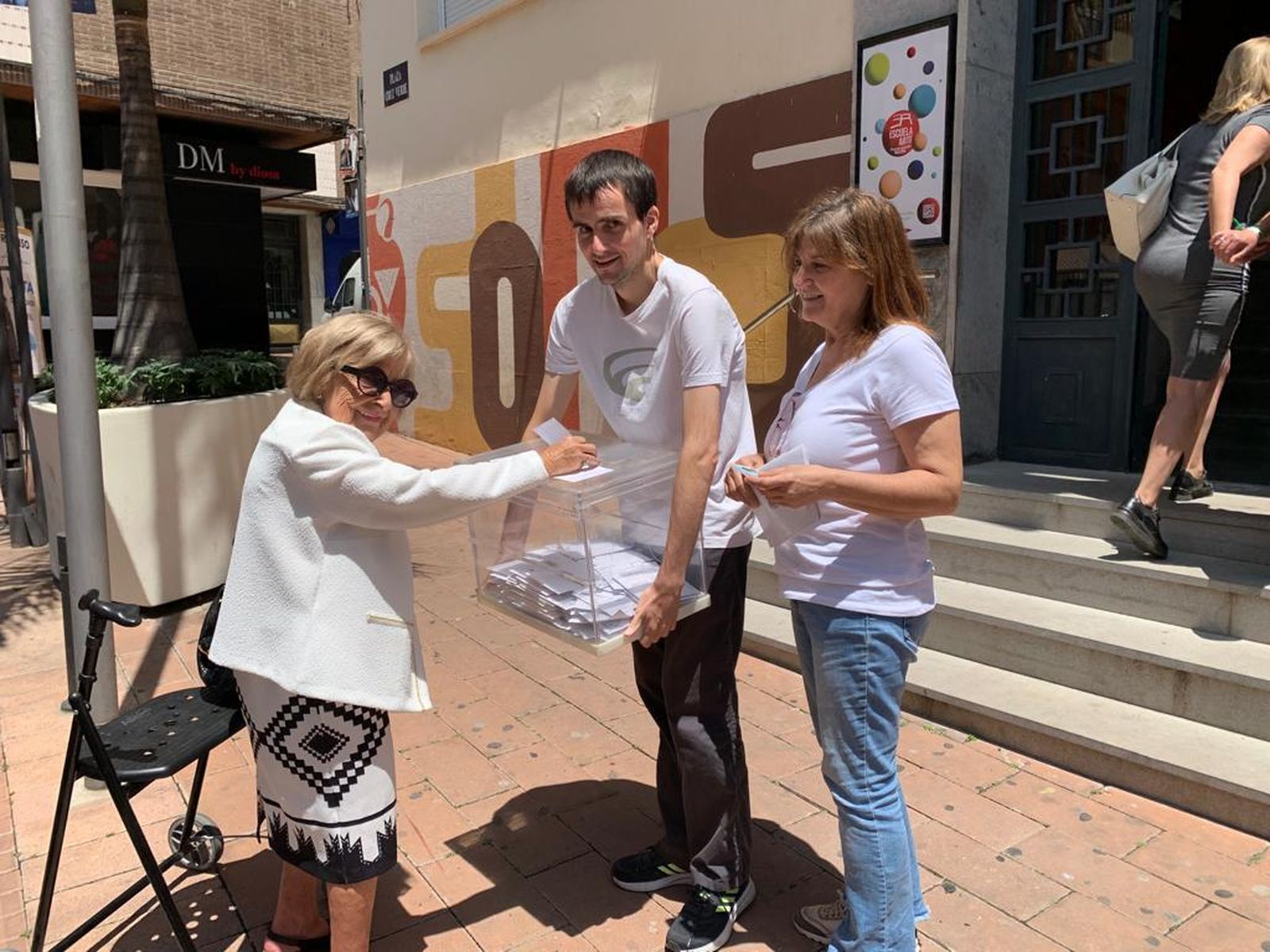 Encarnita no se ha perdido ni unas elecciones en Motril