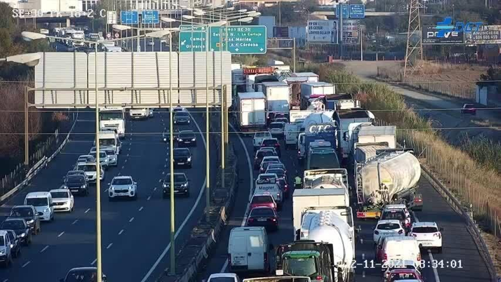 Situación del tráfico por el un accidente.