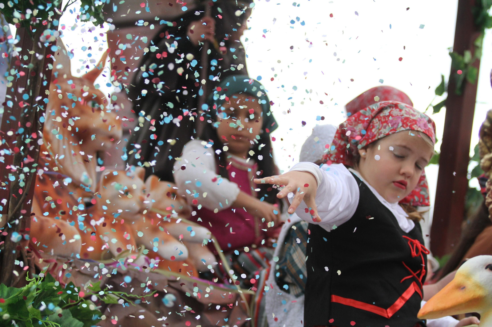 Cabalgata de los Reyes Magos 2018: Melchor, Gaspar y Baltazar adelantan su salida para llenar de ilusión las calles de Huelva