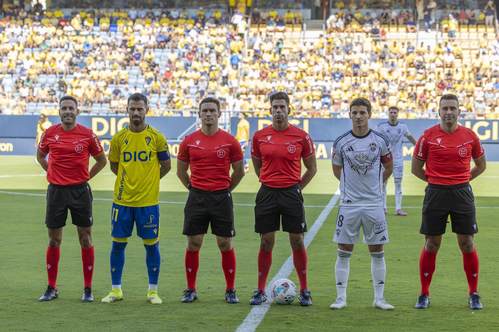 Búscate en las imágenes del Cádiz CF-Albacete