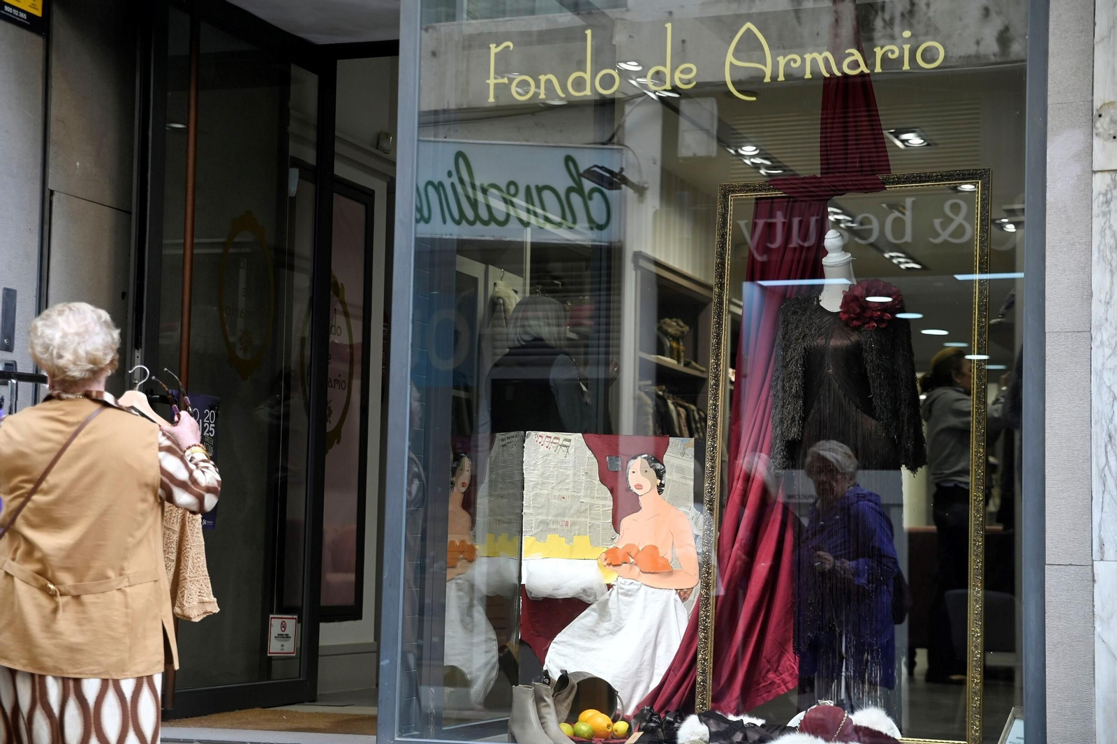 Las mejores imágenes del concurso de escaparates dedicado a Julio Romero de Torres