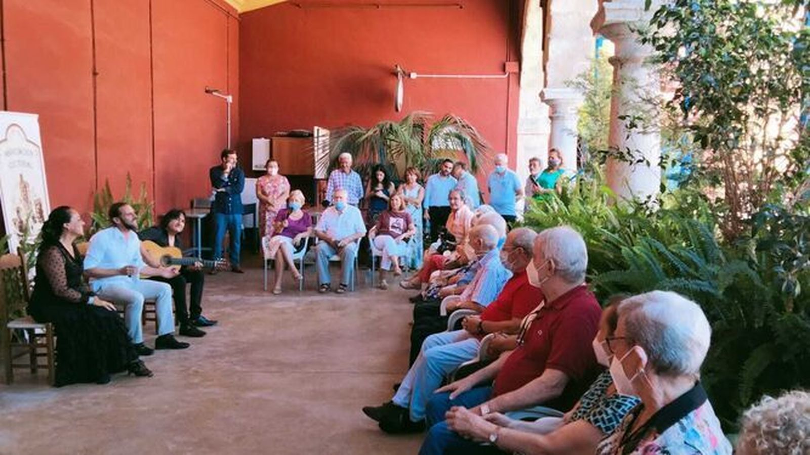 Una de las actividades de AFA Puerto financiadas por la Diputación en la peña El Chumi.