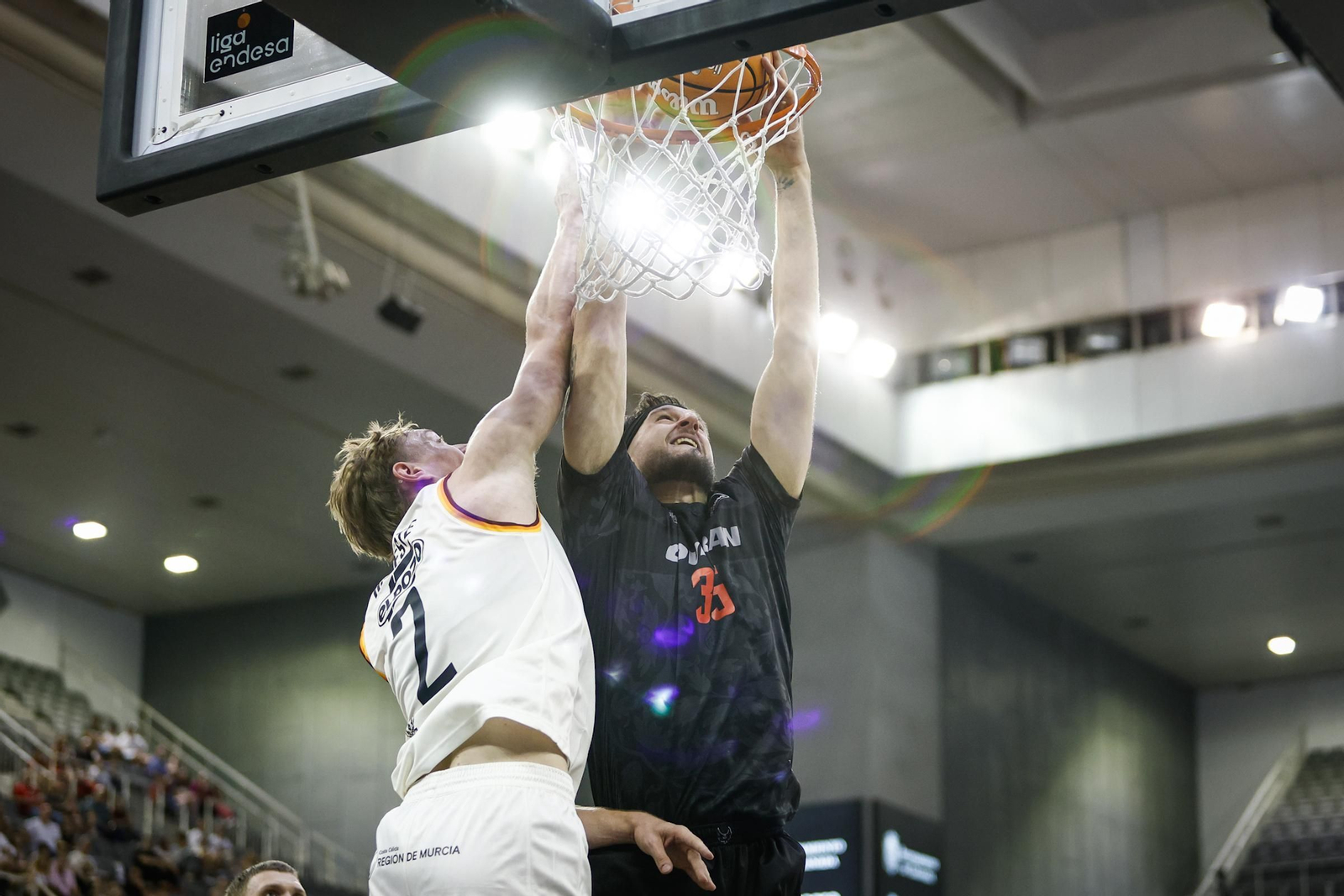 Las imágenes del partido entre el Covirán Granada y el UCAM Murcia