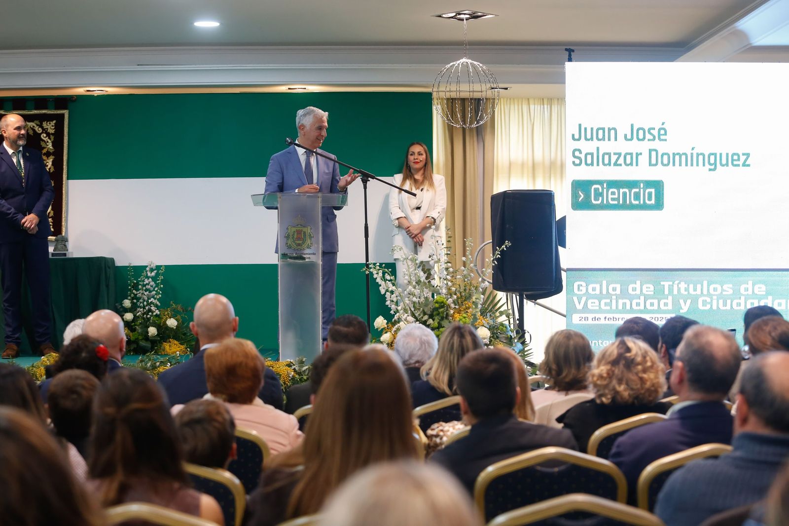 Fotos de la entrega de reconocimientos por el Día de Andalucía en Los Barrios