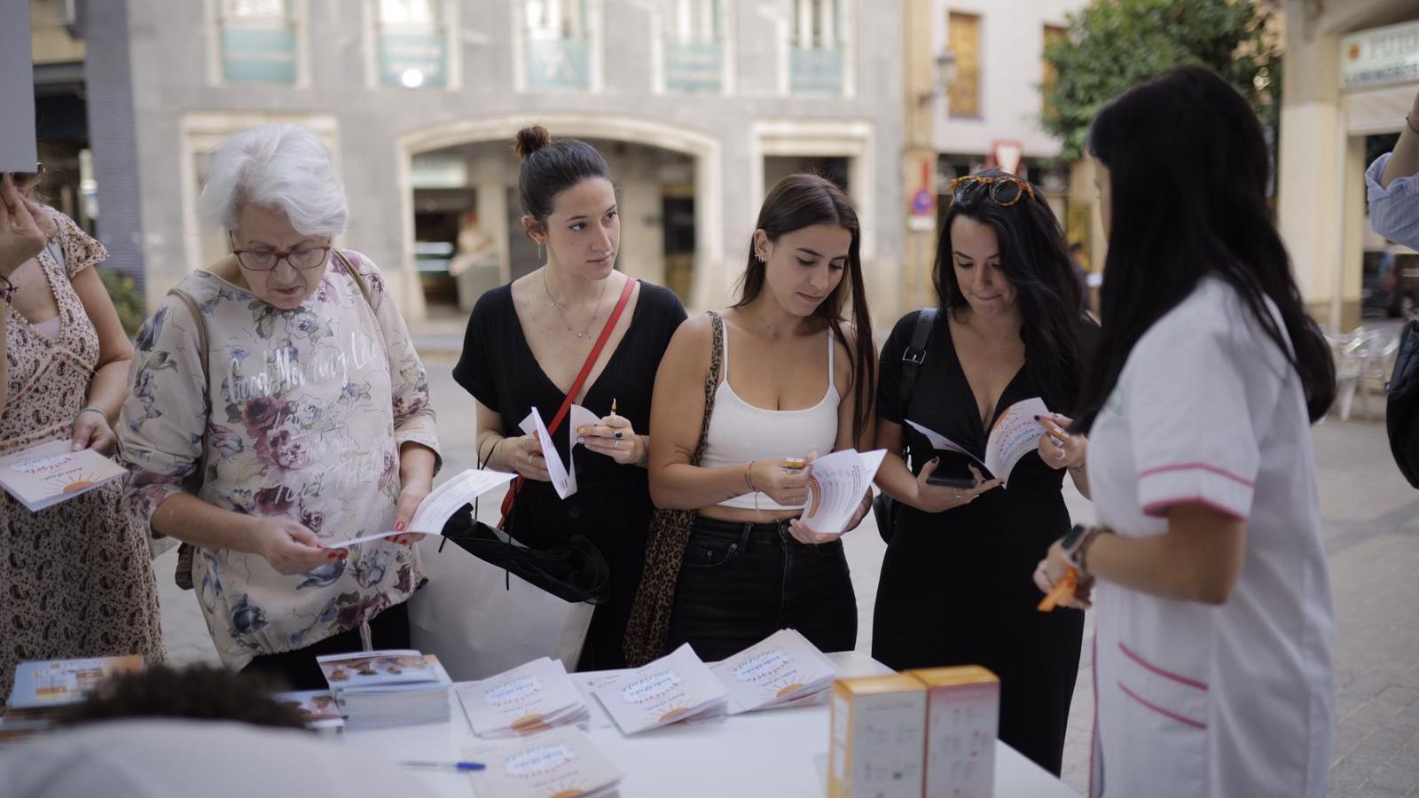 Campaña de concienciación del Colegio Oficial de Farmacéuticos de Huelva.